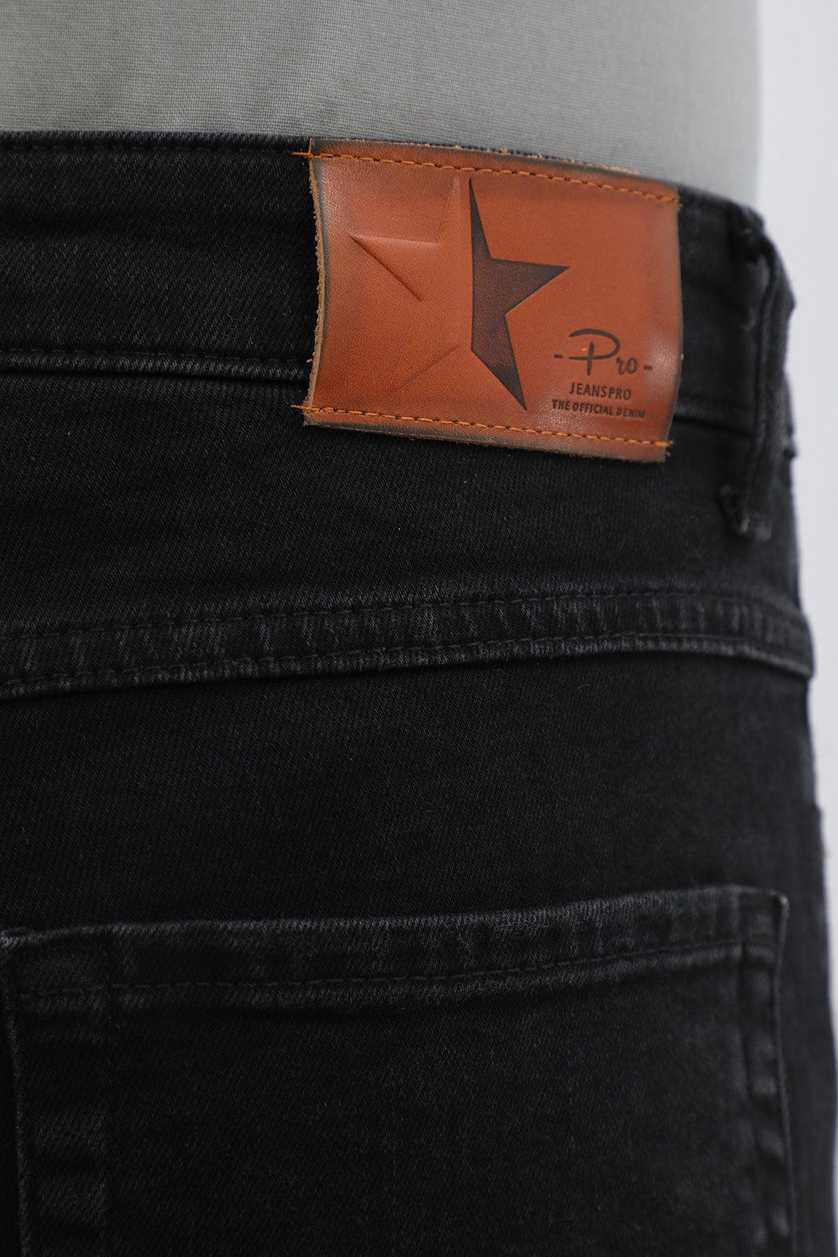جينز Slim Fit من JEANSPRO - لون أسود