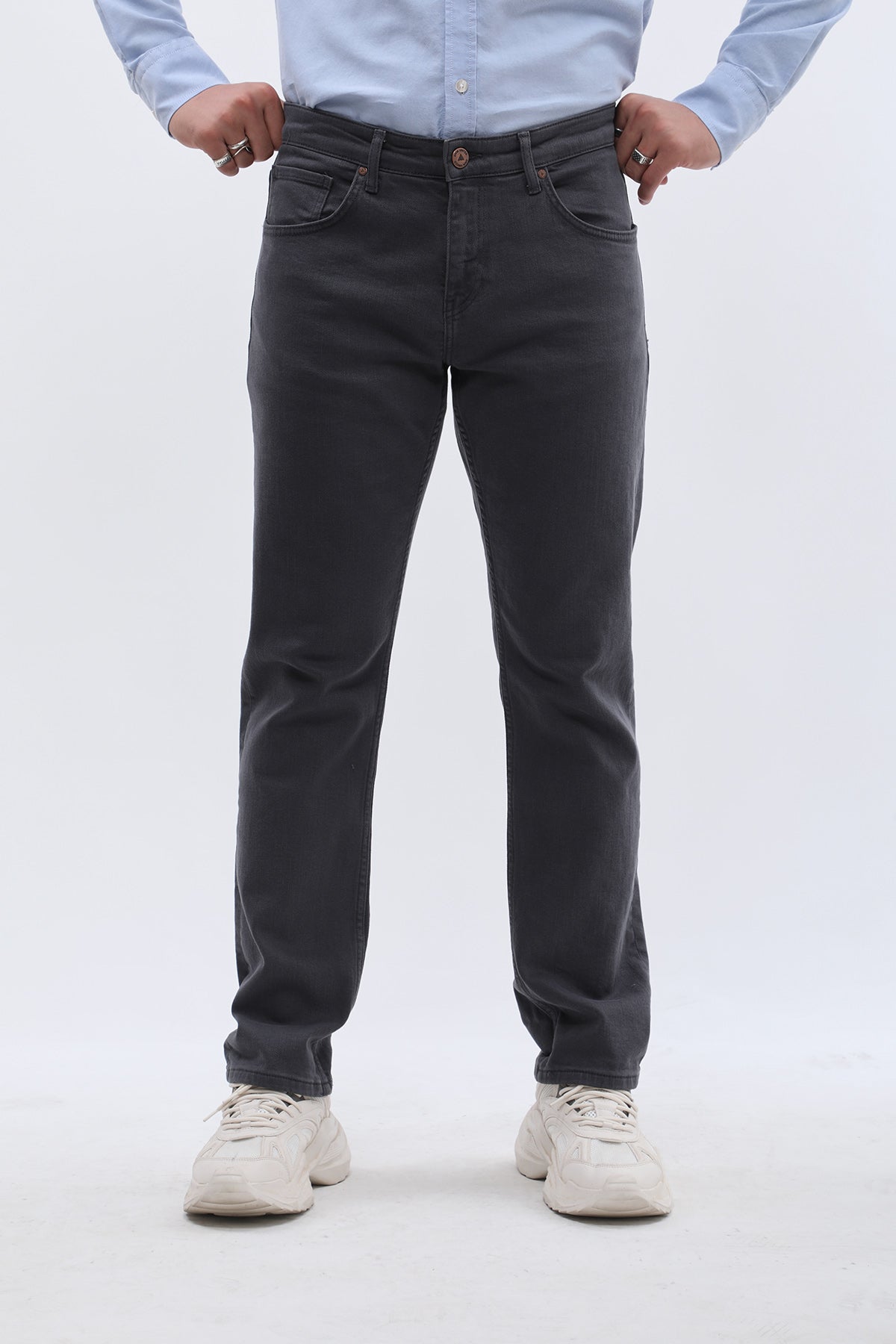 جينز Comfort Fit من DNM UNITED - لون رمادي غامق