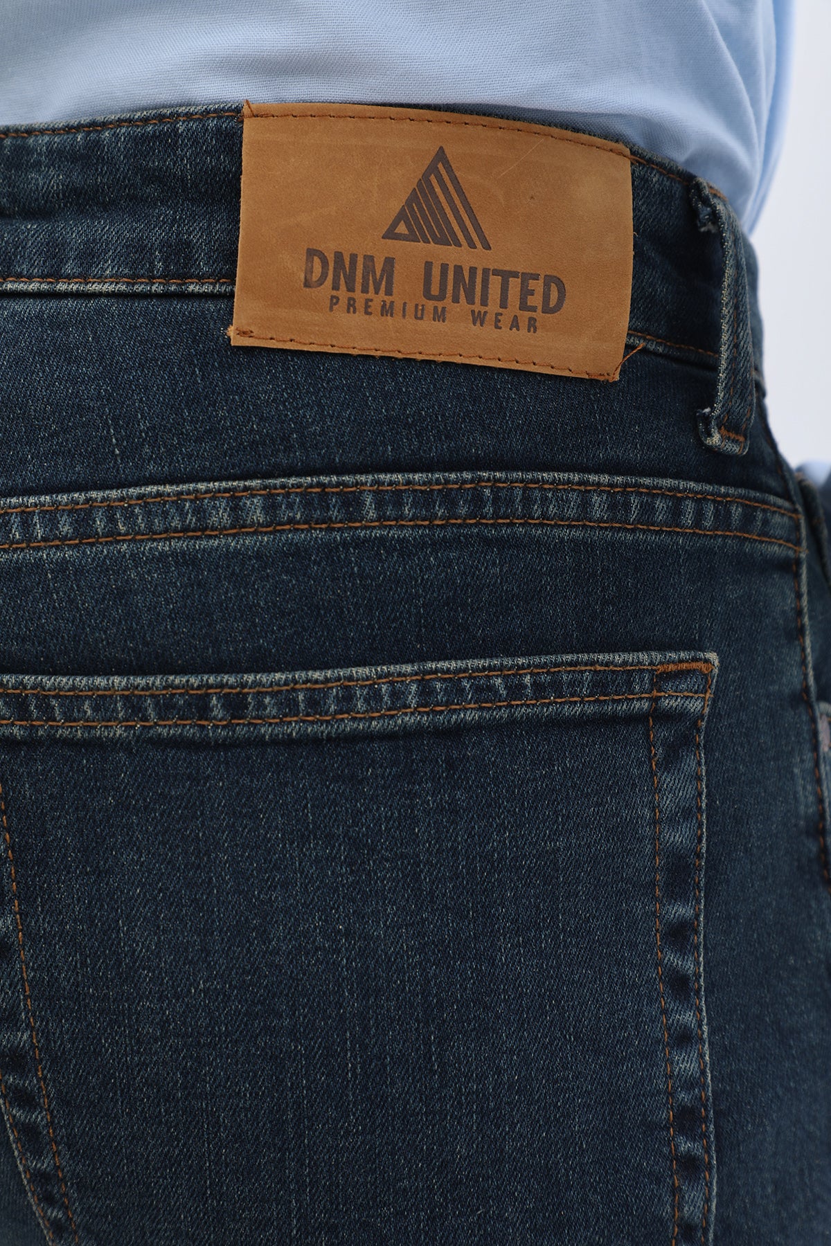 جينز Comfort Fit من DNM UNITED - لون أزرق عتيق