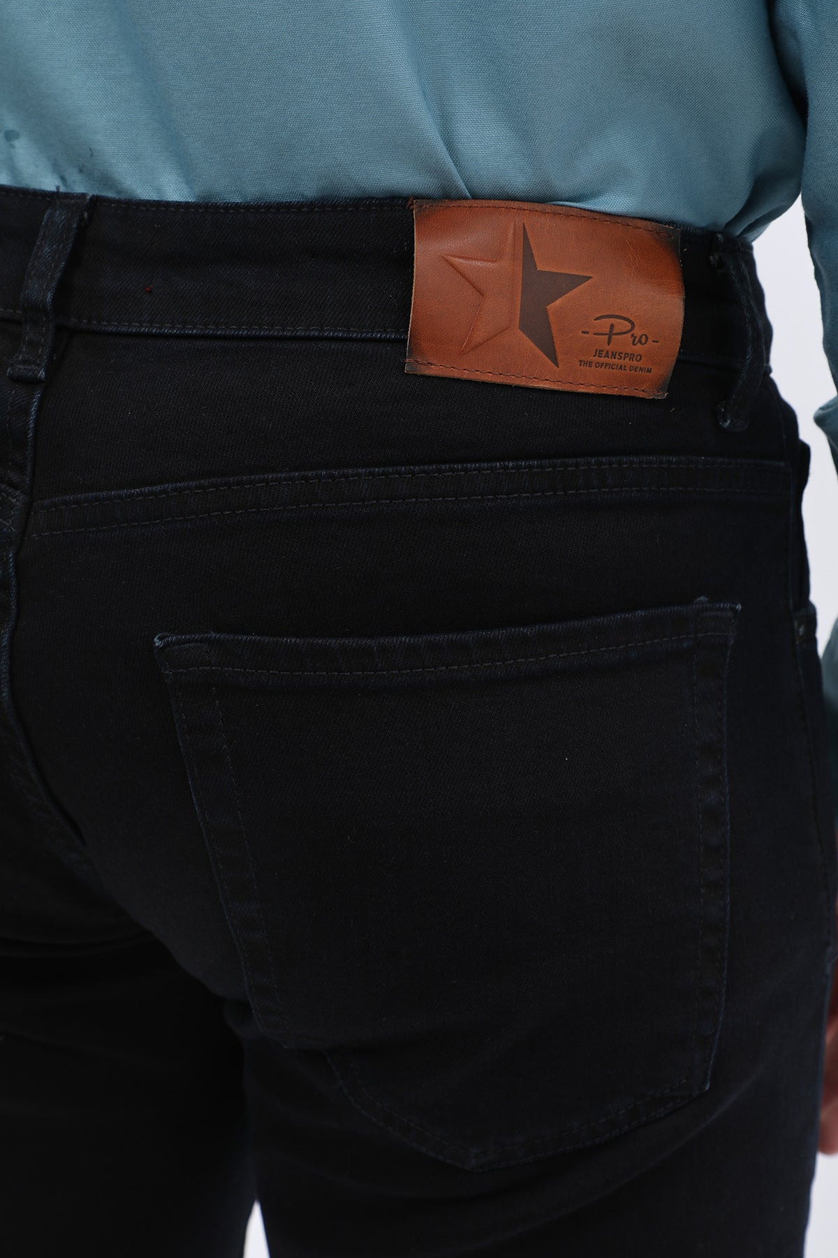 جينز Comfort Fit من JEANSPRO - لون أسود