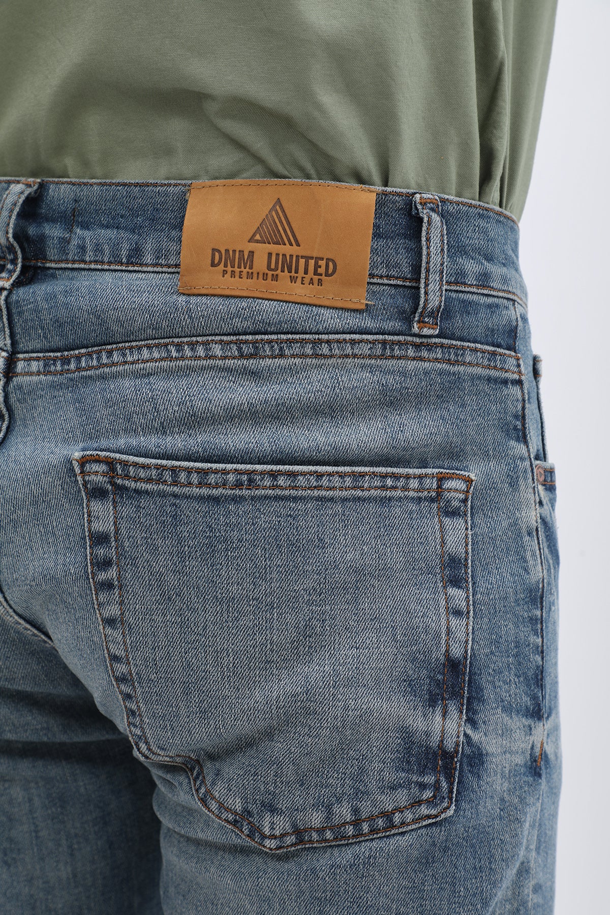 DNM UNITED Boyfriend Slim Fit Jeans - Light Blue