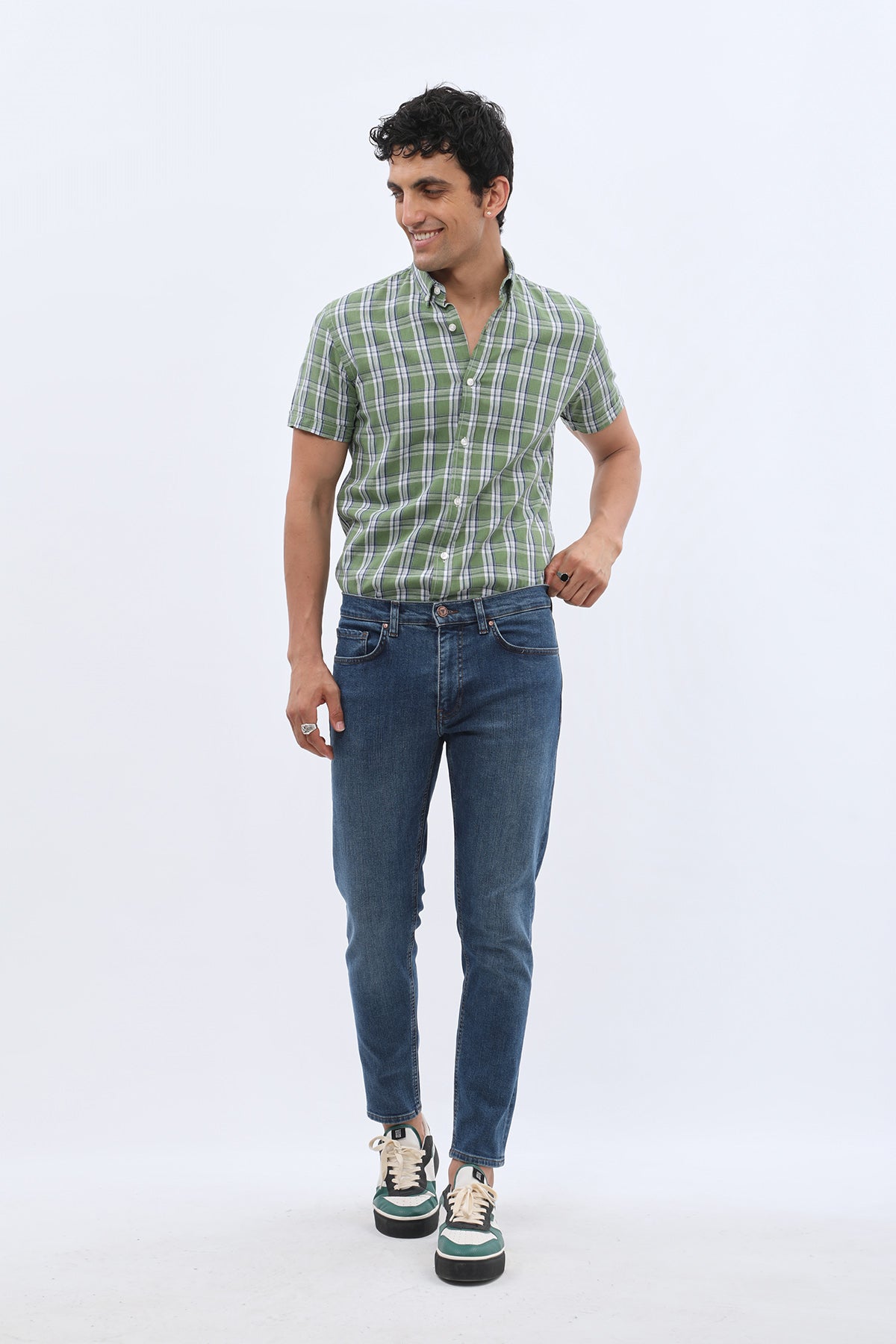 DNM UNITED Boyfriend Slim Fit Jeans - Mid-Wash Blue