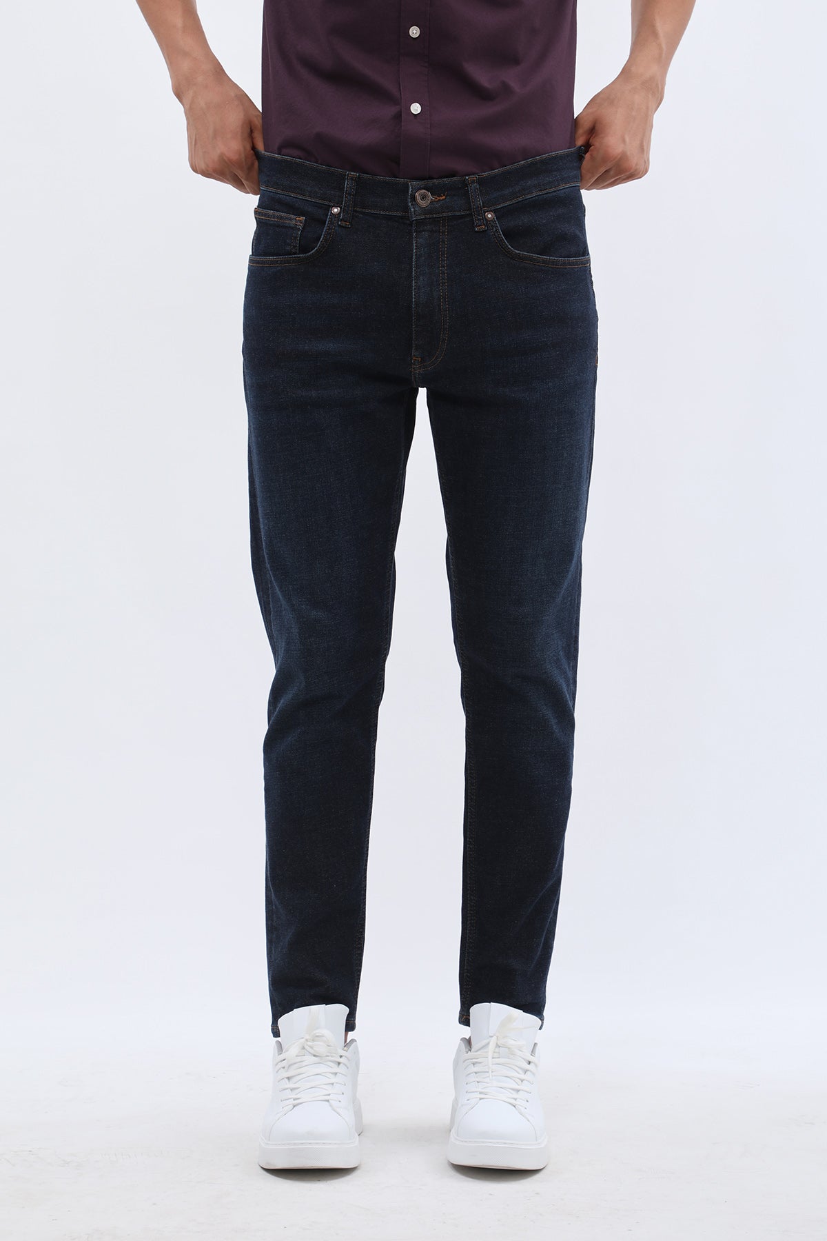 جينز Boyfriend Slim Fit من JEANSPRO - لون كحلي كلاسيك