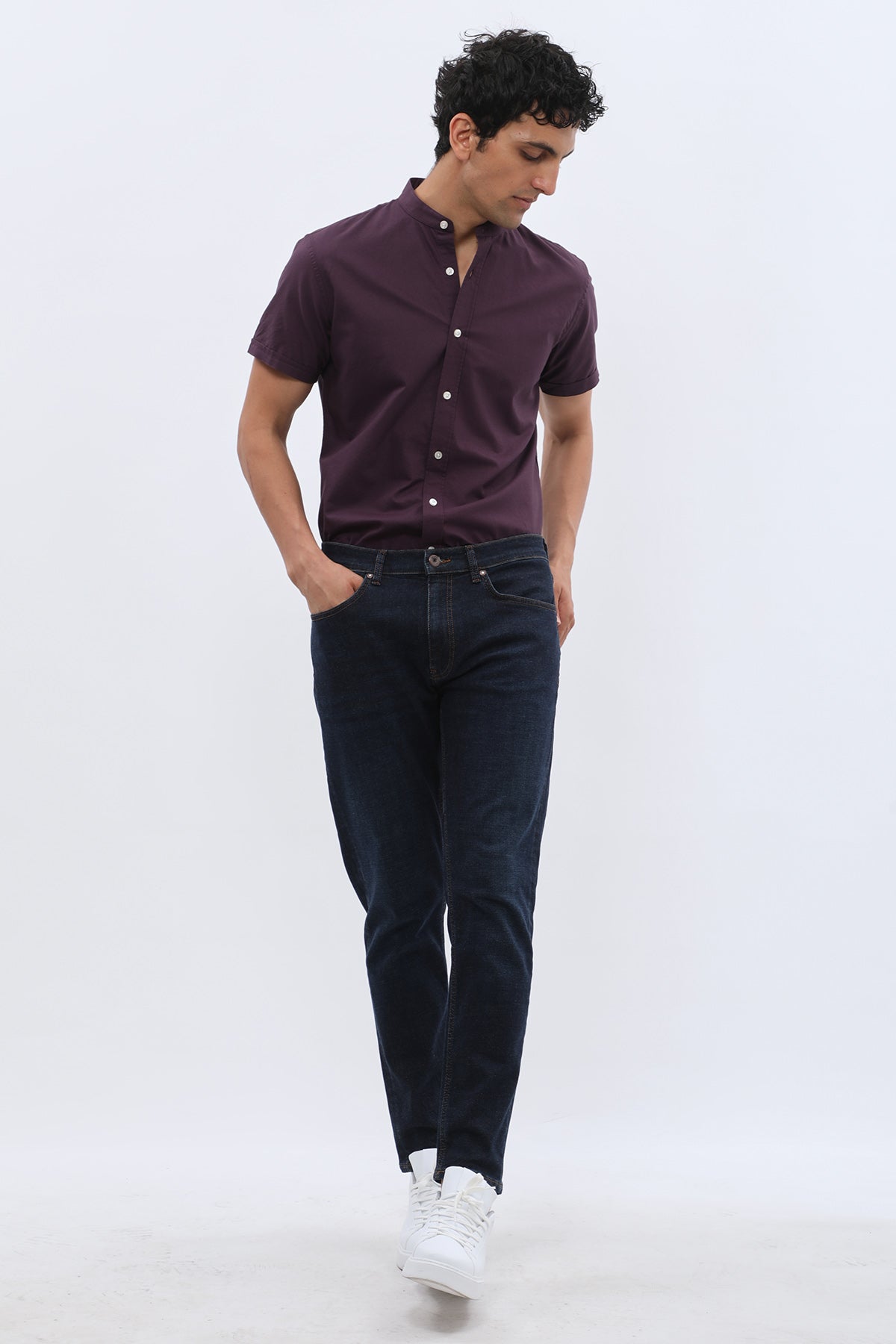 جينز Boyfriend Slim Fit من JEANSPRO - لون كحلي كلاسيك