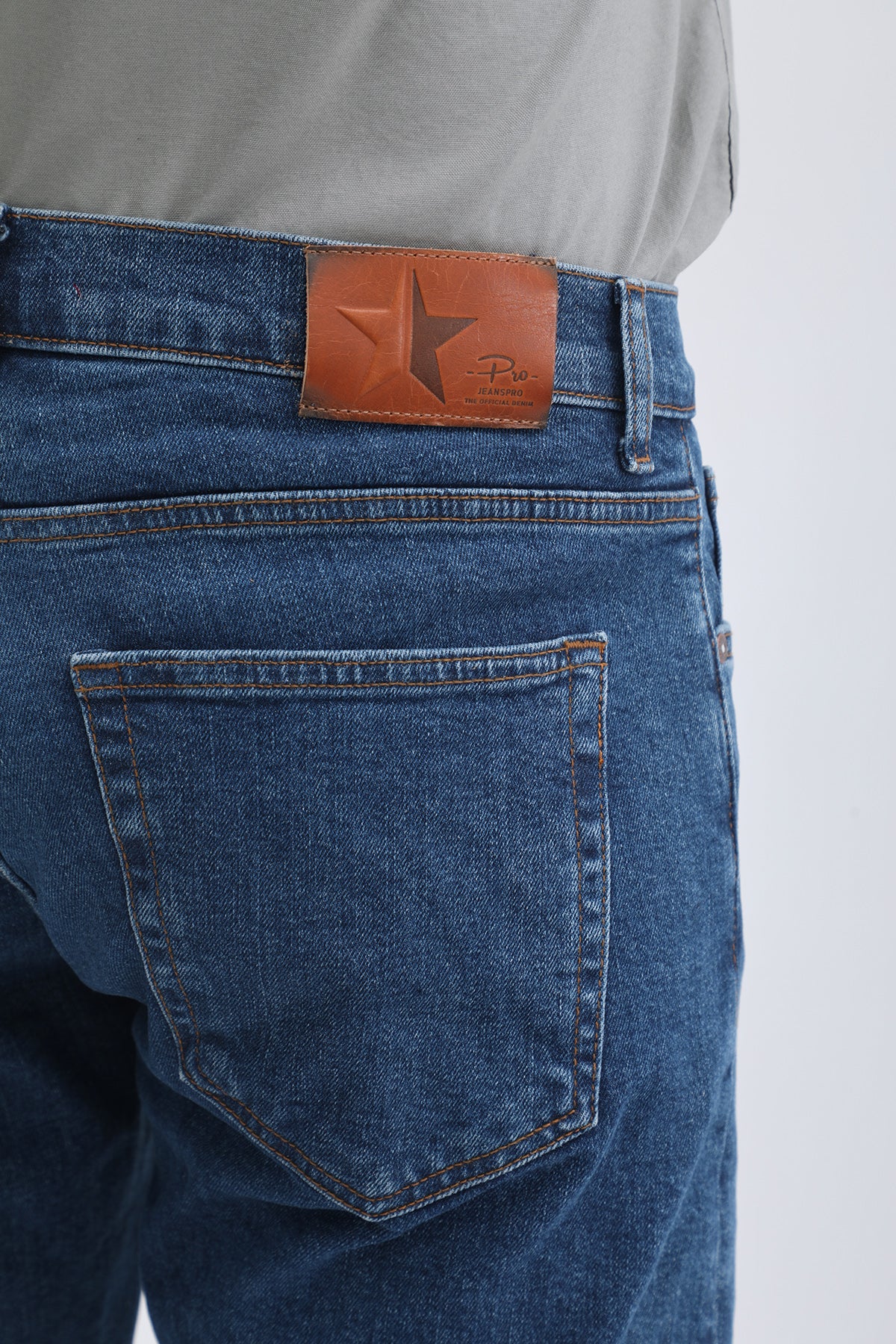 جينز Boyfriend Slim Fit من JEANSPRO - لون أزرق عتيق