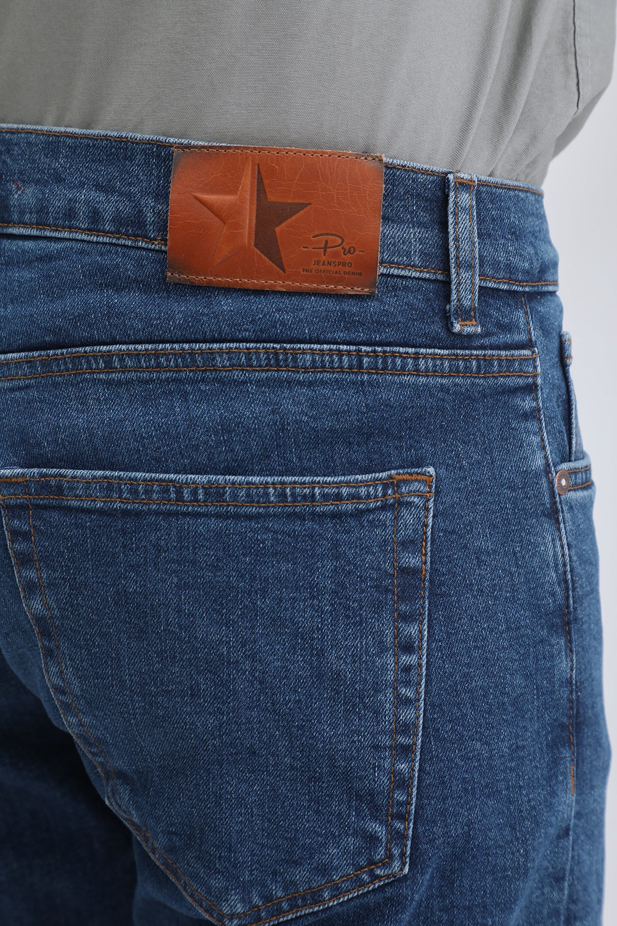 جينز Boyfriend Slim Fit من JEANSPRO - لون أزرق عتيق