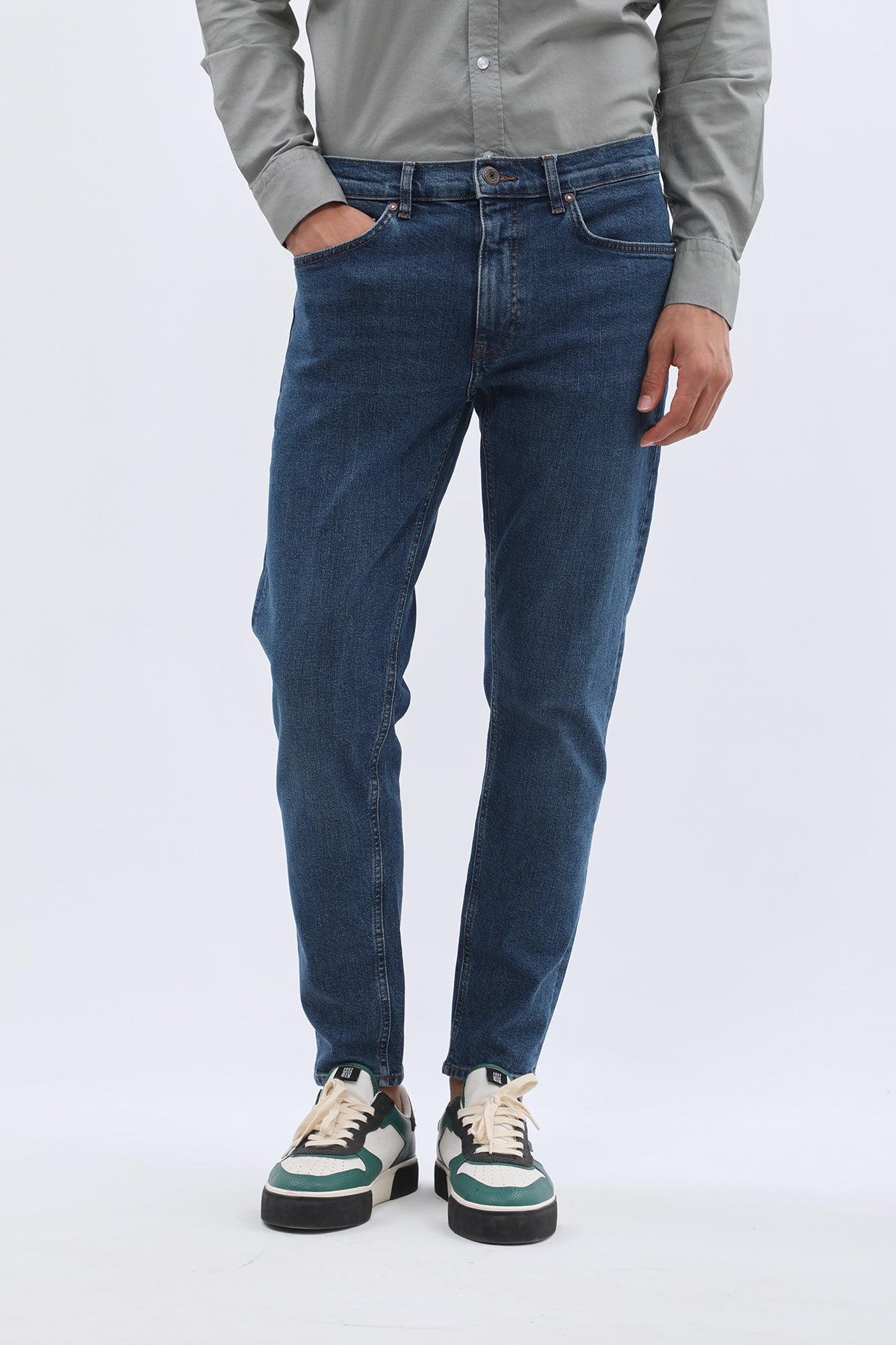 جينز Boyfriend Slim Fit من JEANSPRO - لون أزرق عتيق