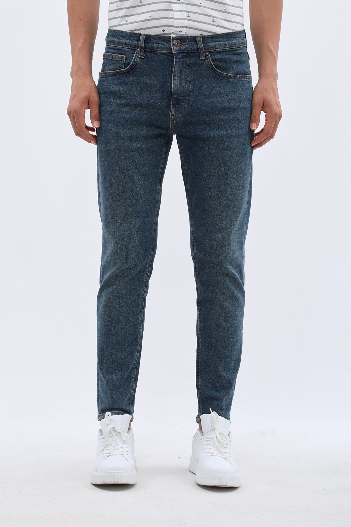 جينز Boyfriend Slim Fit من JEANSPRO - لون كحلي عتيق