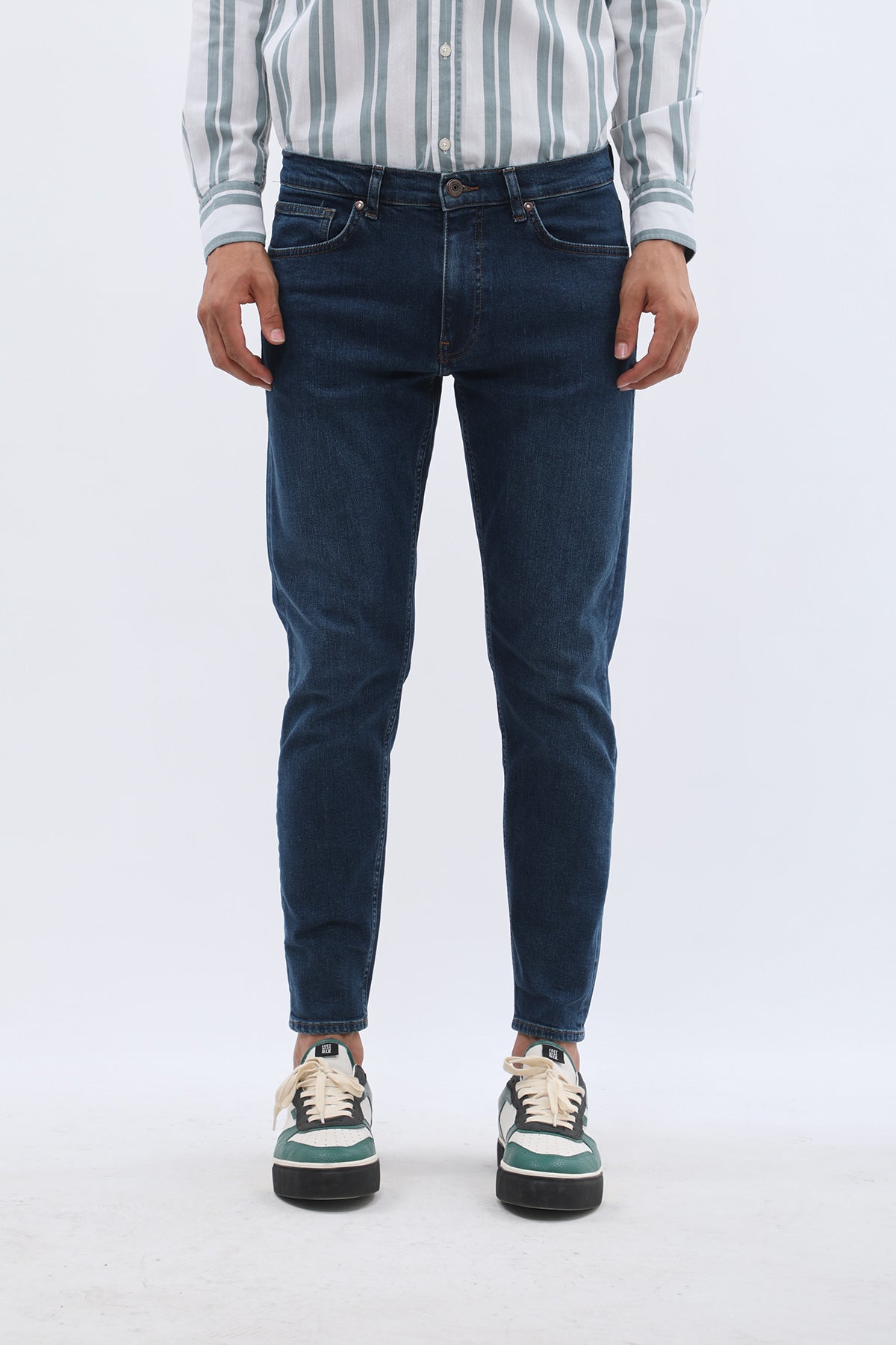 جينز Boyfriend Slim Fit من JEANSPRO - لون أزرق داكن