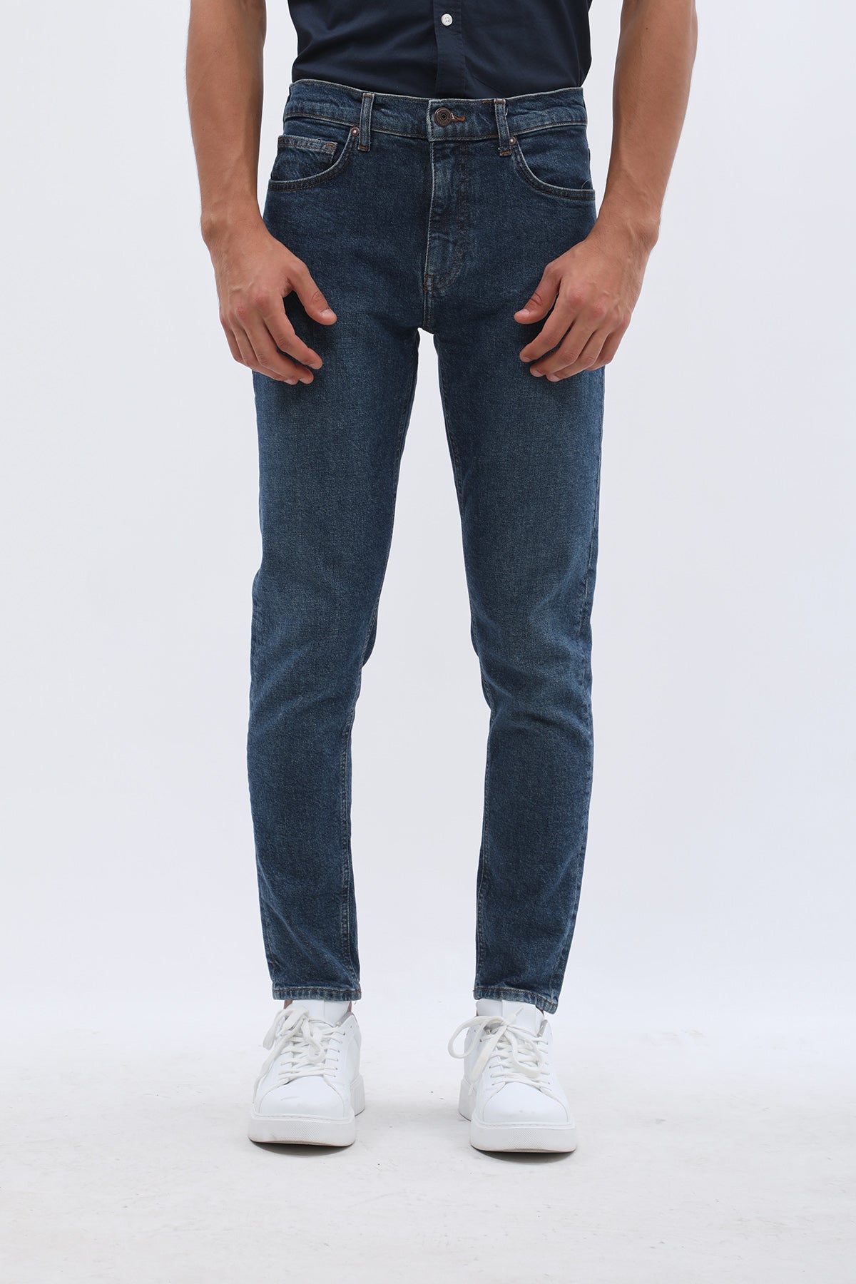 جينز Boyfriend Slim Fit من JEANSPRO - لون أزرق غامق