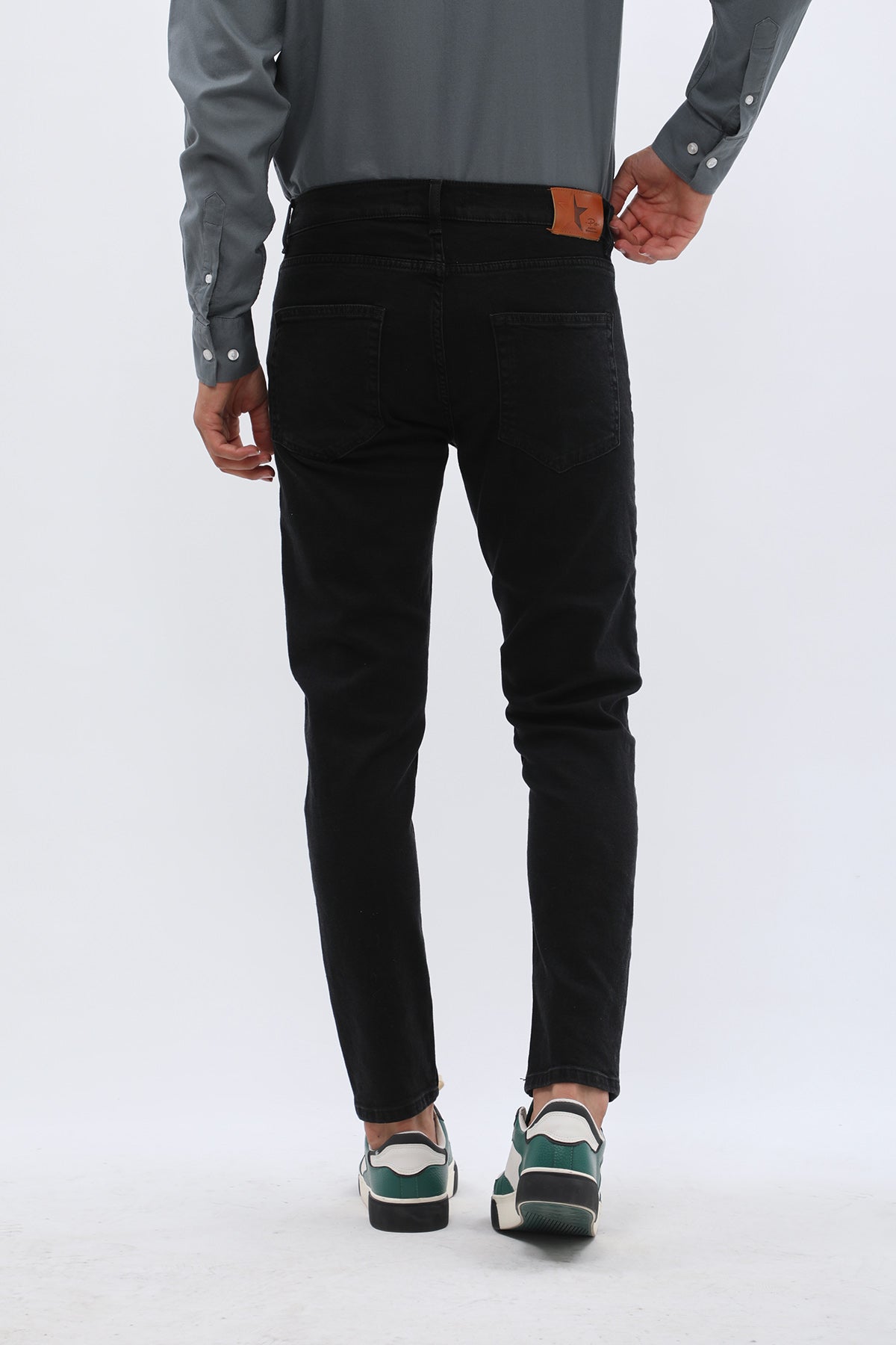 JEANSPRO Boyfriend Slim Fit Jeans - Carbon Black