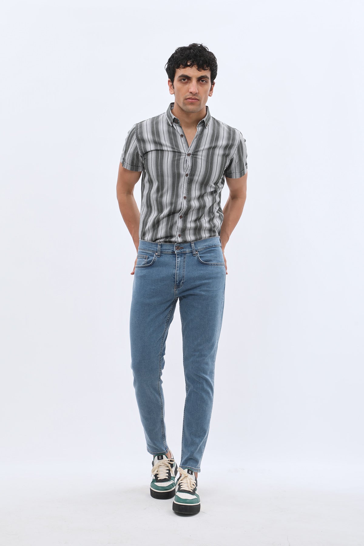 JEANSPRO Boyfriend Slim Fit Jeans - Light Wash Blue