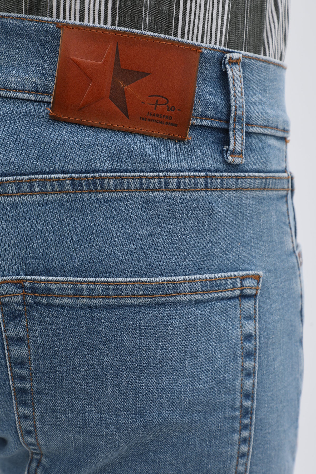 JEANSPRO Boyfriend Slim Fit Jeans - Light Wash Blue