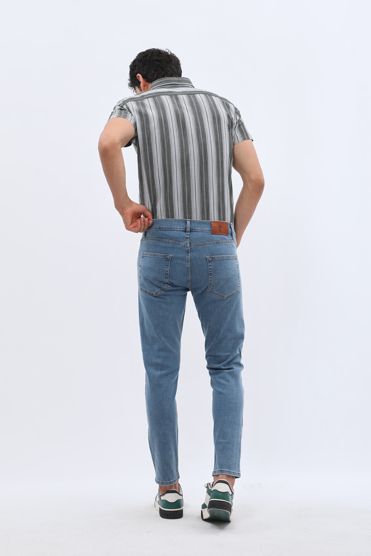 JEANSPRO Boyfriend Slim Fit Jeans - Light Wash Blue