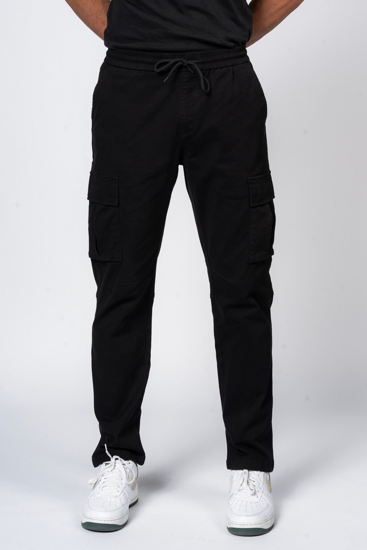 بنطلون كارجو قطن بتصميم كلاسيكي من JEANSPRO – لون أسود