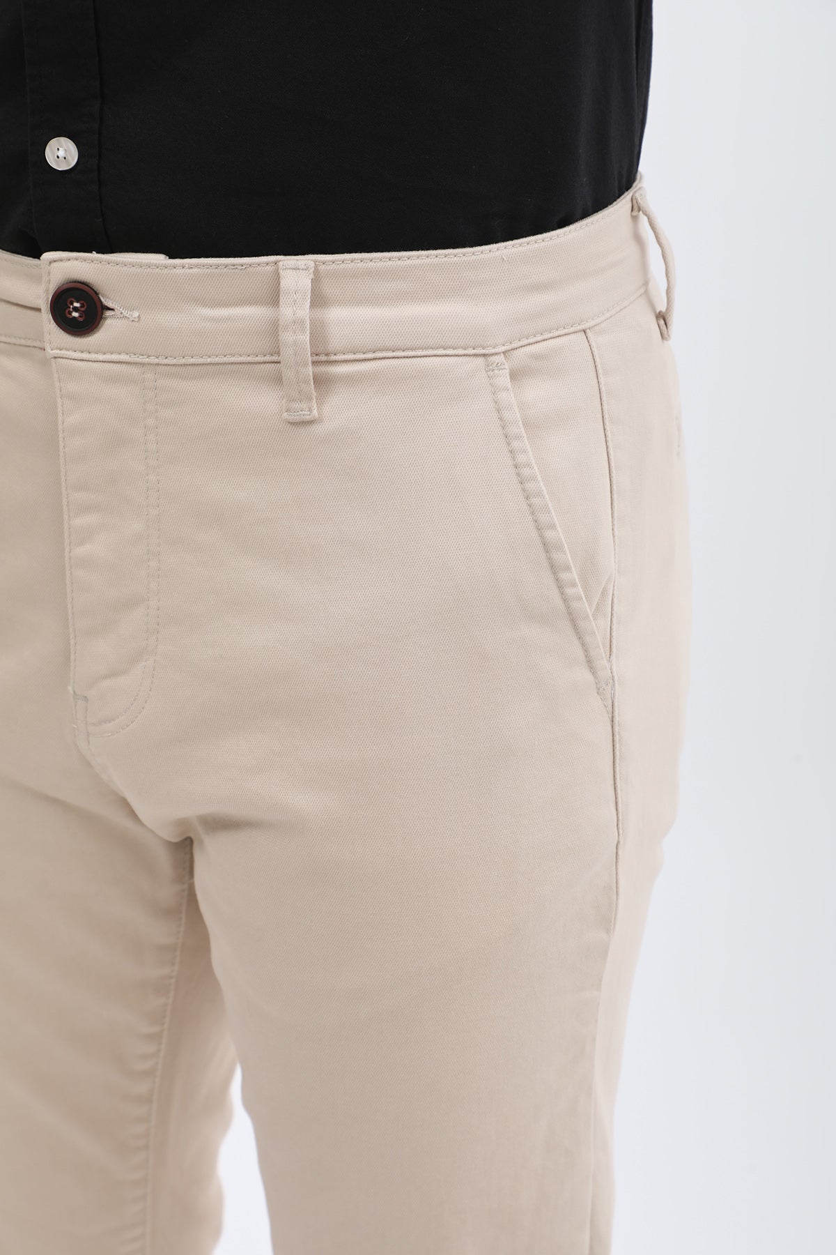 بنطلون كتان Slim Fit من JEANSPRO - لون كريمي