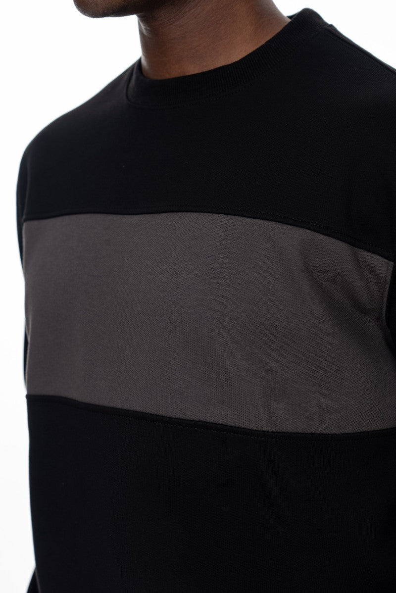 سويت شيرت بقصة وألوان مختلفة - أسود ورمادي