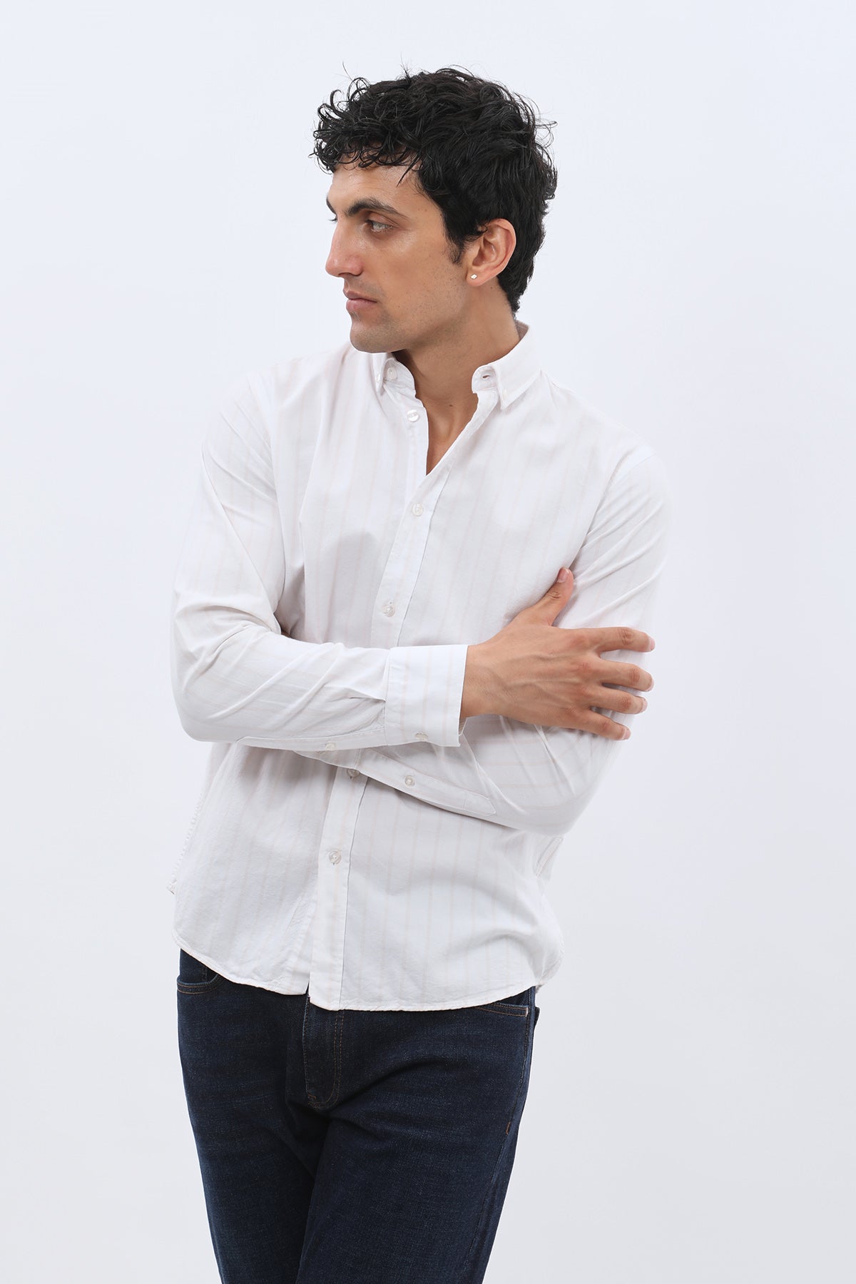 قميص أكسفورد مخطط بقبة بأزرار من SHIRTSPRO - لون بيج