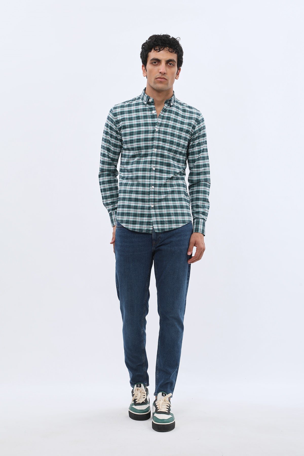 قميص أكسفورد كاروهات بقبة بأزرار من SHIRTSPRO - لون أخضر فاتح
