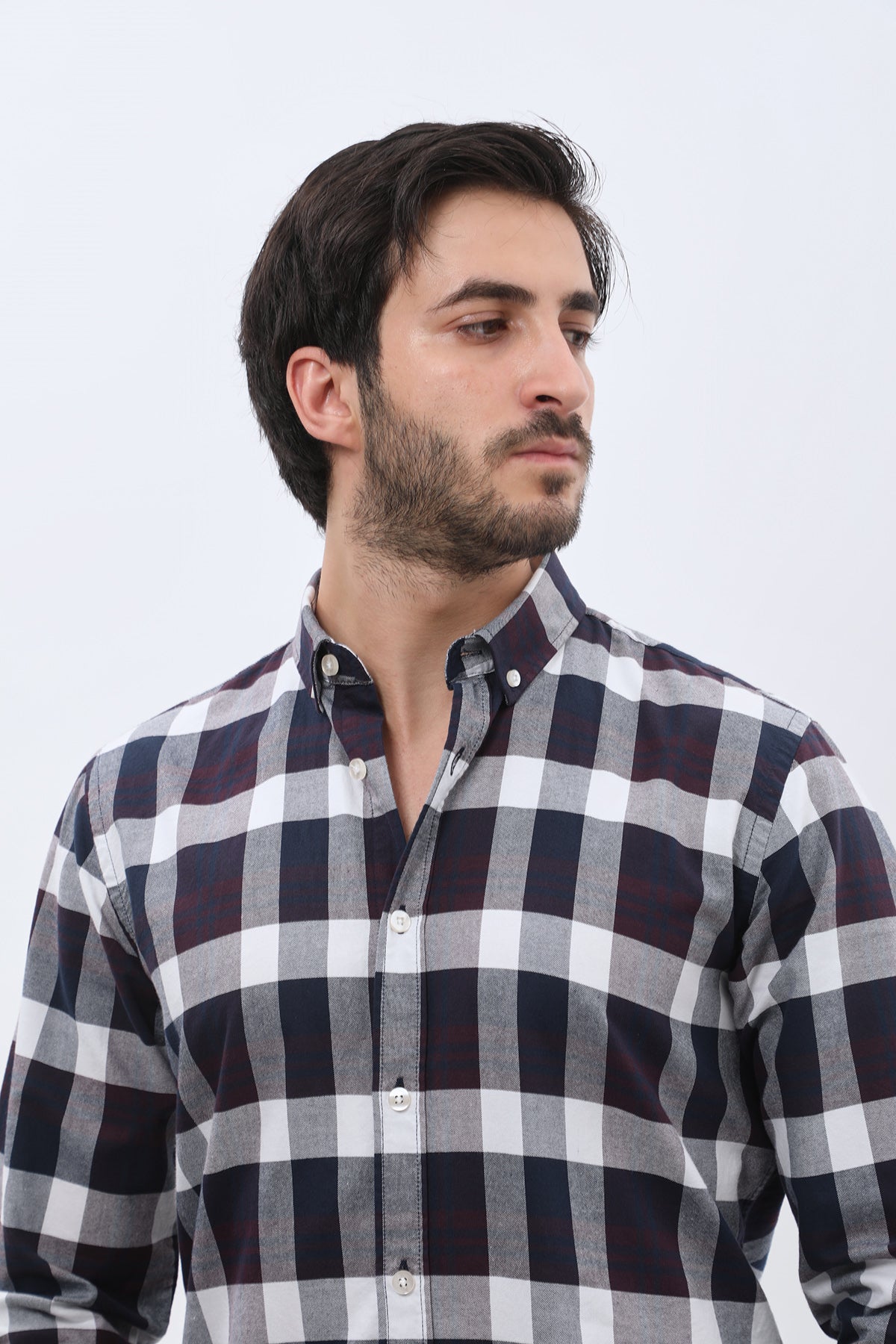 قميص أكسفورد كاروهات بقبة بأزرار من SHIRTSPRO - لون أبيض