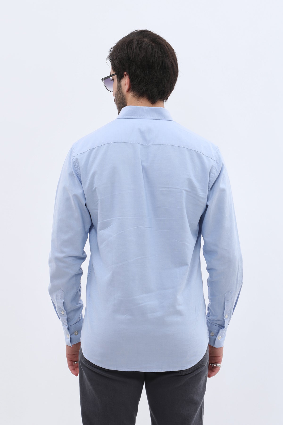 قميص أكسفورد بقبة بأزرار من SHIRTSPRO - لون أزرق