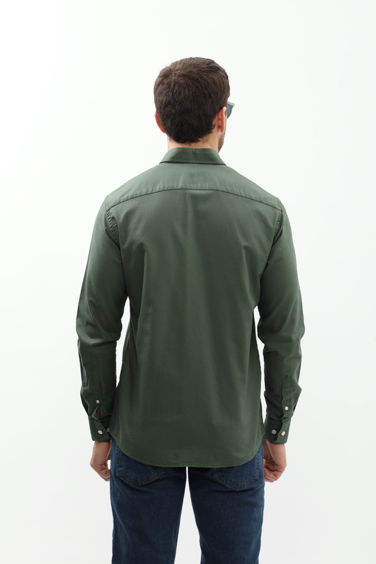 قميص باسكت بقبة بأزرار من SHIRTSPRO - لون أخضر جبلي