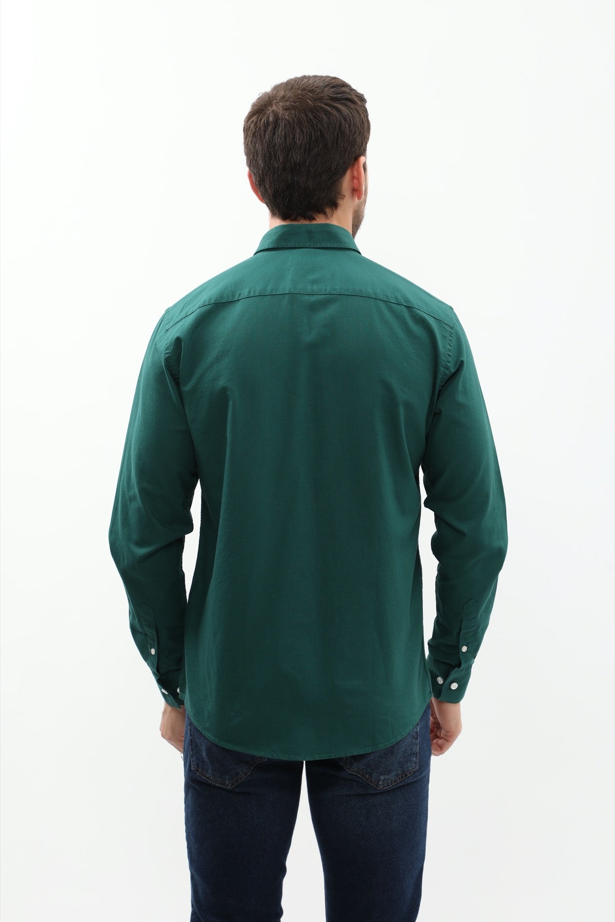 قميص باسكت بقبة بأزرار من SHIRTSPRO - لون أخصر صنوبري