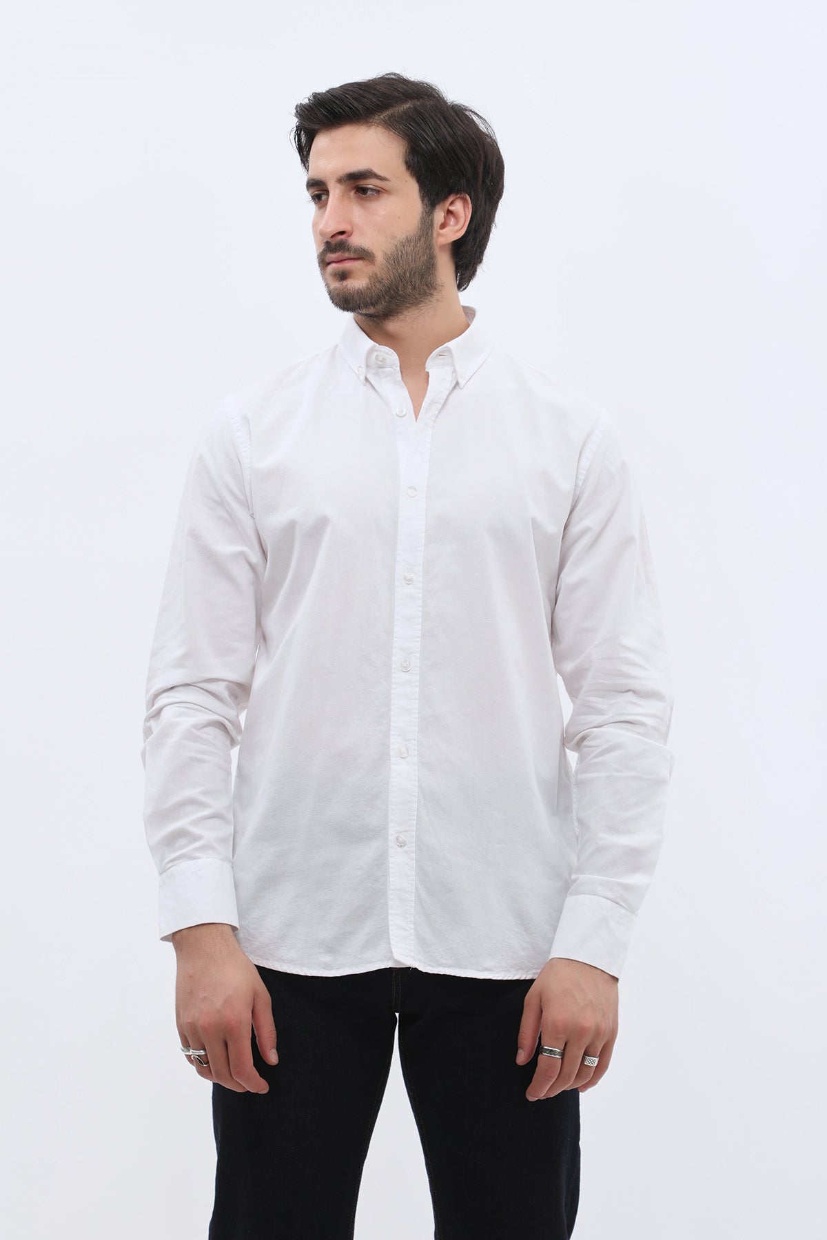 قميص أكسفورد بقبة بأزرار من SHIRTSPRO - لون أبيض