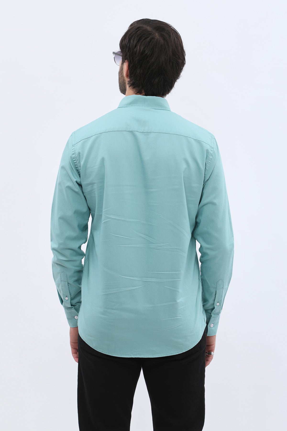 قميص أوكسفورد بقبة بأزرار من SHIRTSPRO - لون أزرق باهت