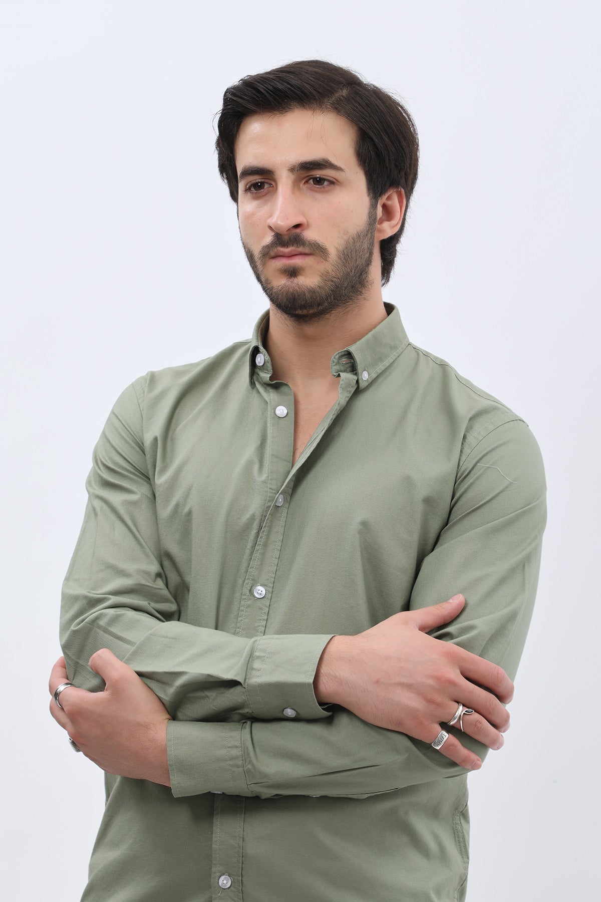 قميص أوكسفورد بقبة بأزرار من SHIRTSPRO - لون أخضر زيتوني