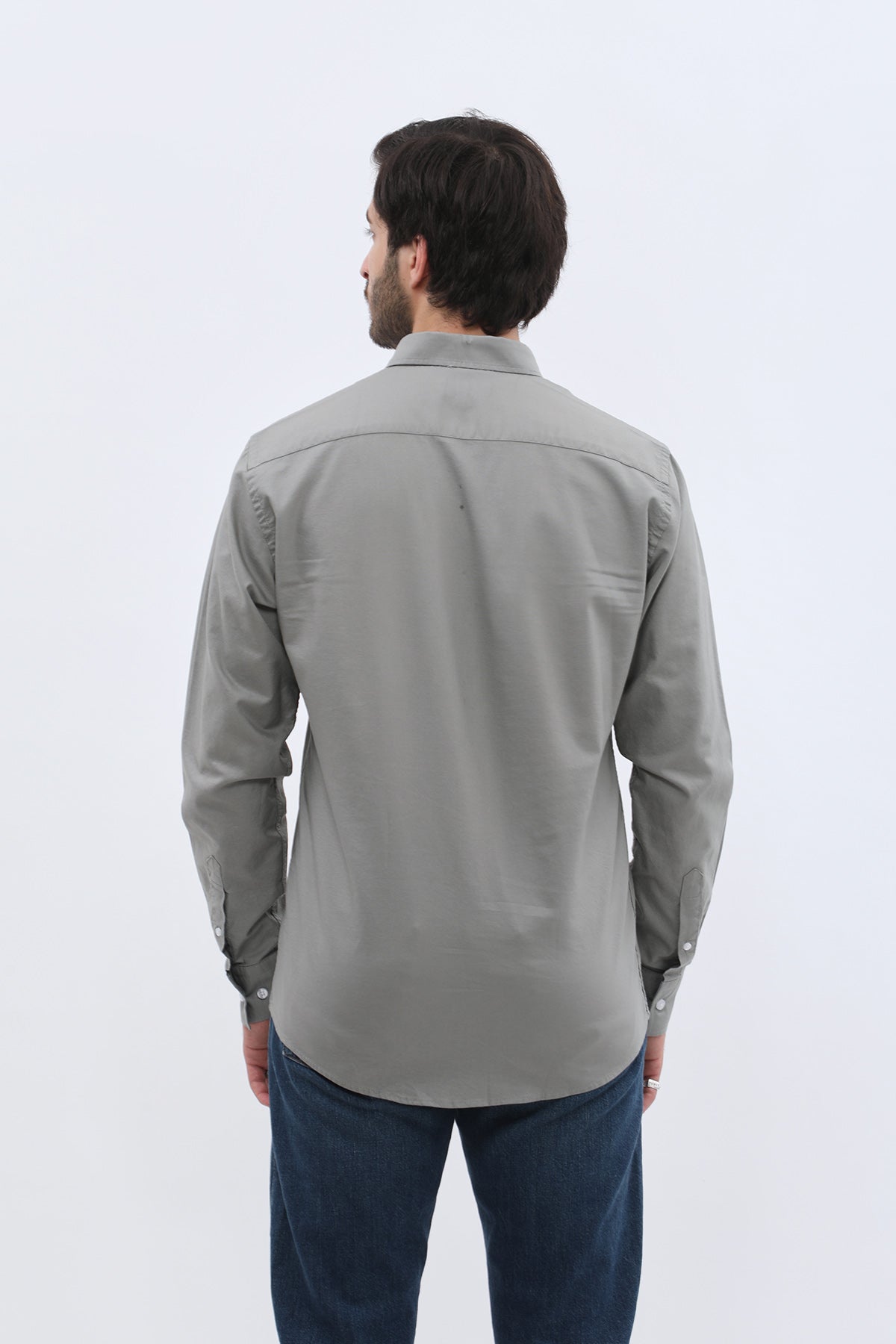قميص أوكسفورد بقبة بأزرار من SHIRTSPRO - لون رمادي باهت