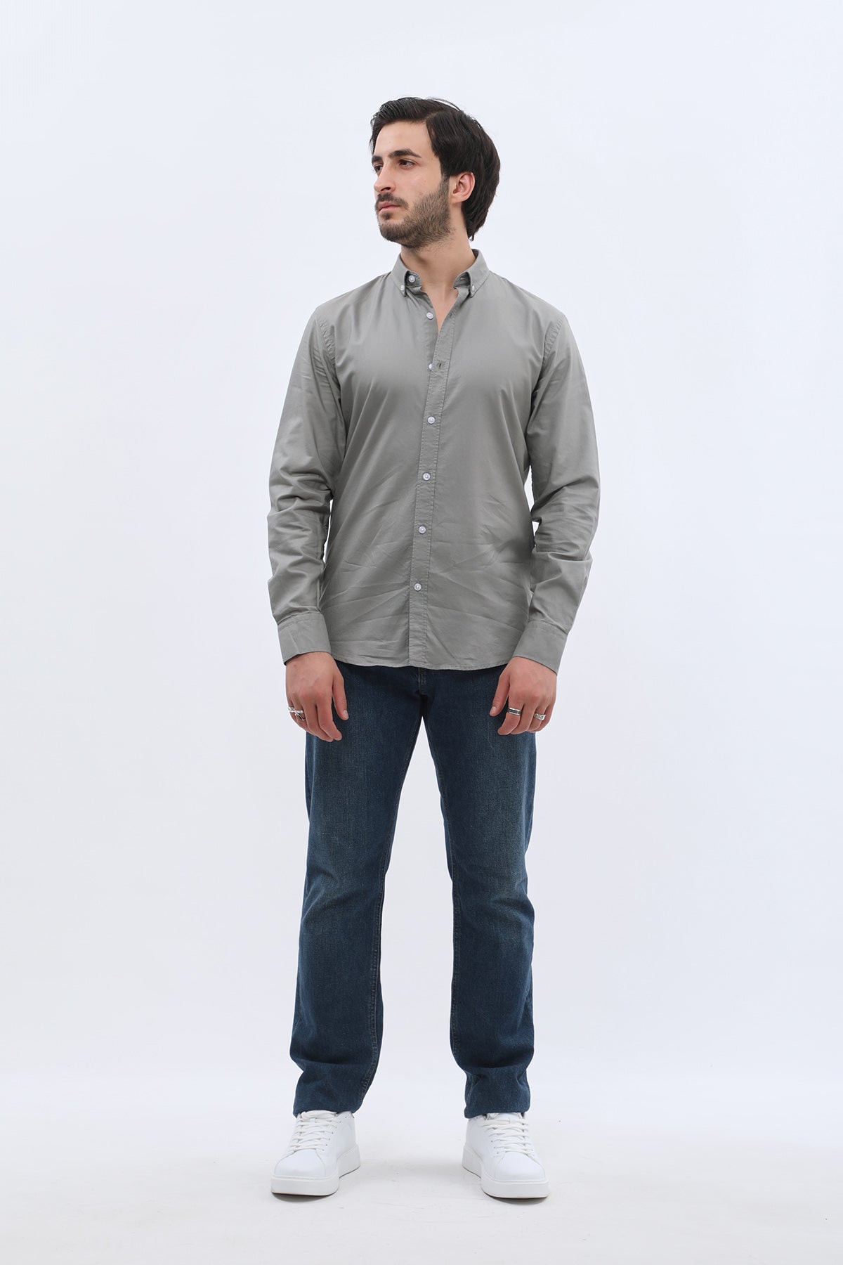 قميص أوكسفورد بقبة بأزرار من SHIRTSPRO - لون رمادي باهت