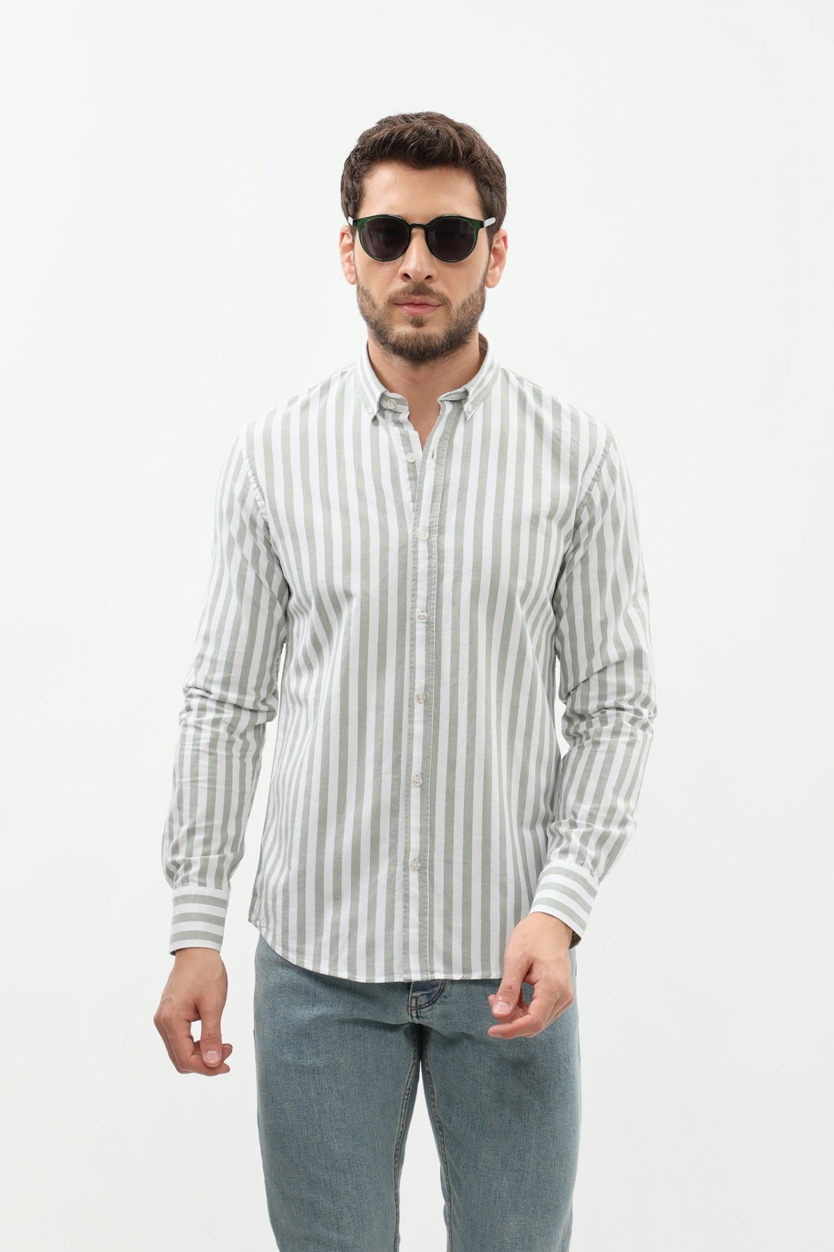 قميص مخطط بقبة بأزرار من SHIRTSPRO - لون زيتي