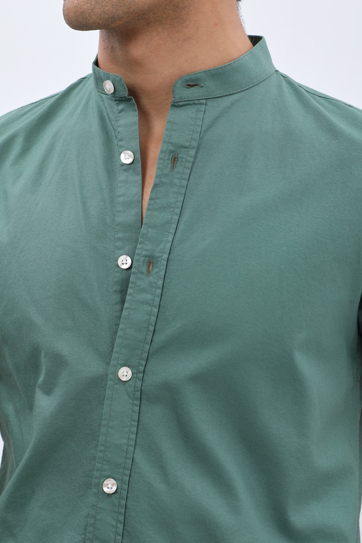 قميص أكسفورد بأكمام قصيرة وقبة ماندارين من SHIRTSPRO - لون أخضر رمادي