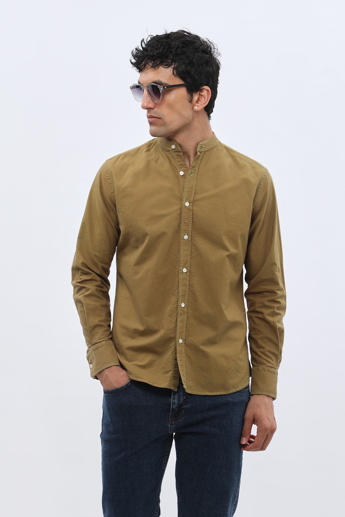 قميص أكسفورد بقبة ماندارين من SHIRTSPRO - لون أخضر