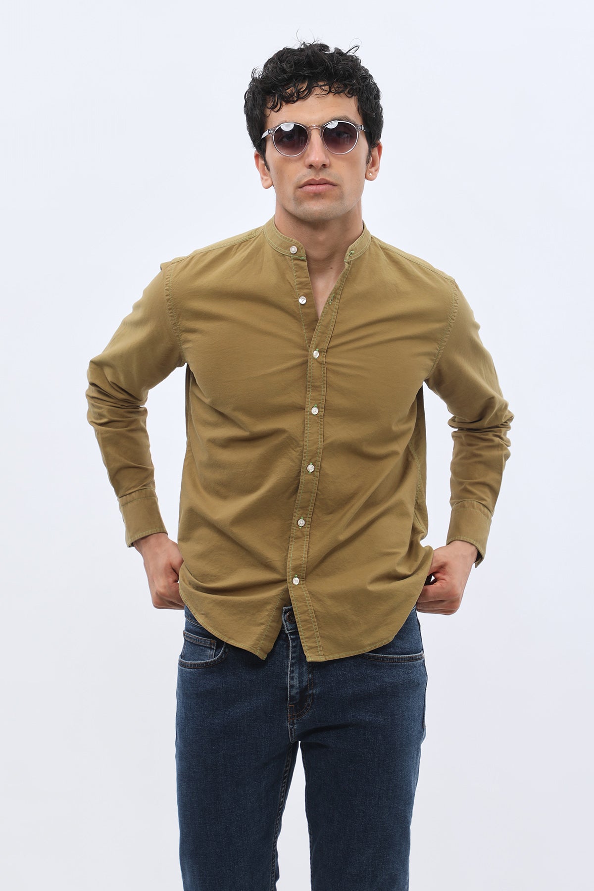 قميص أكسفورد بقبة ماندارين من SHIRTSPRO - لون أخضر