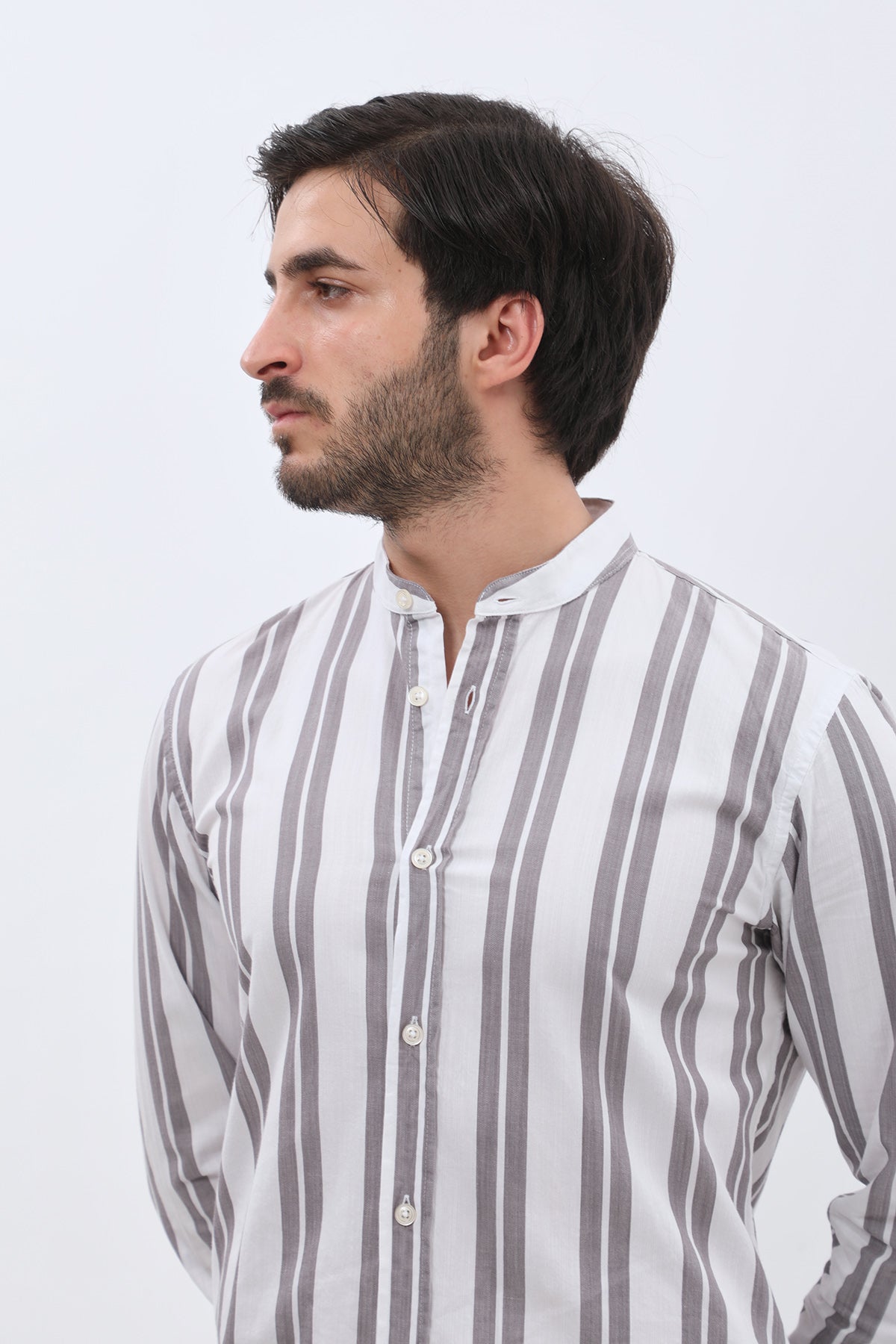 قميص أكسفورد مخطط بقبة ماندارين من SHIRTSPRO - لون رمادي
