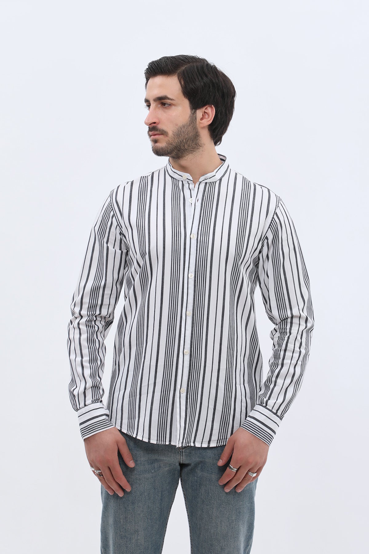 قميص أكسفورد مخطط بقبة ماندارين من SHIRTSPRO - لون أسود