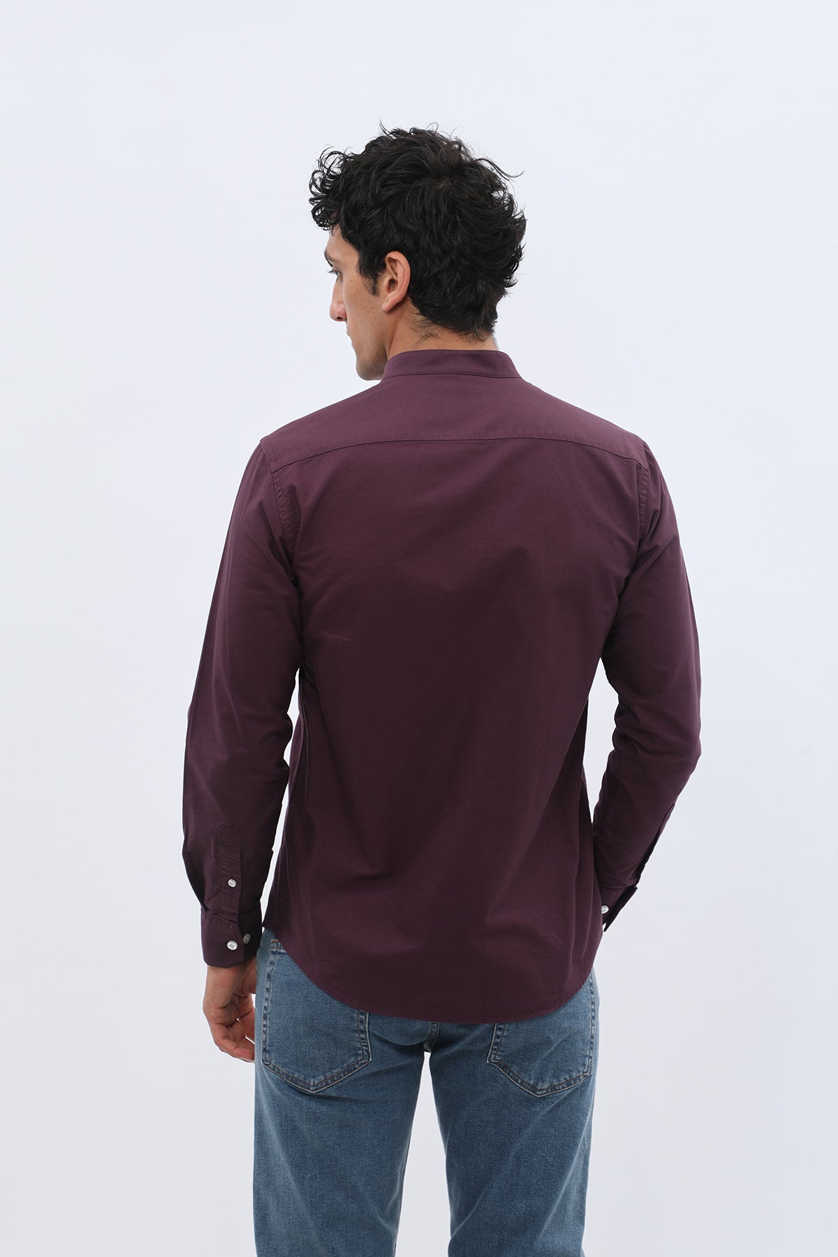 قميص أكسفورد بقبة ماندارين من SHIRTSPRO - لون أرجواني