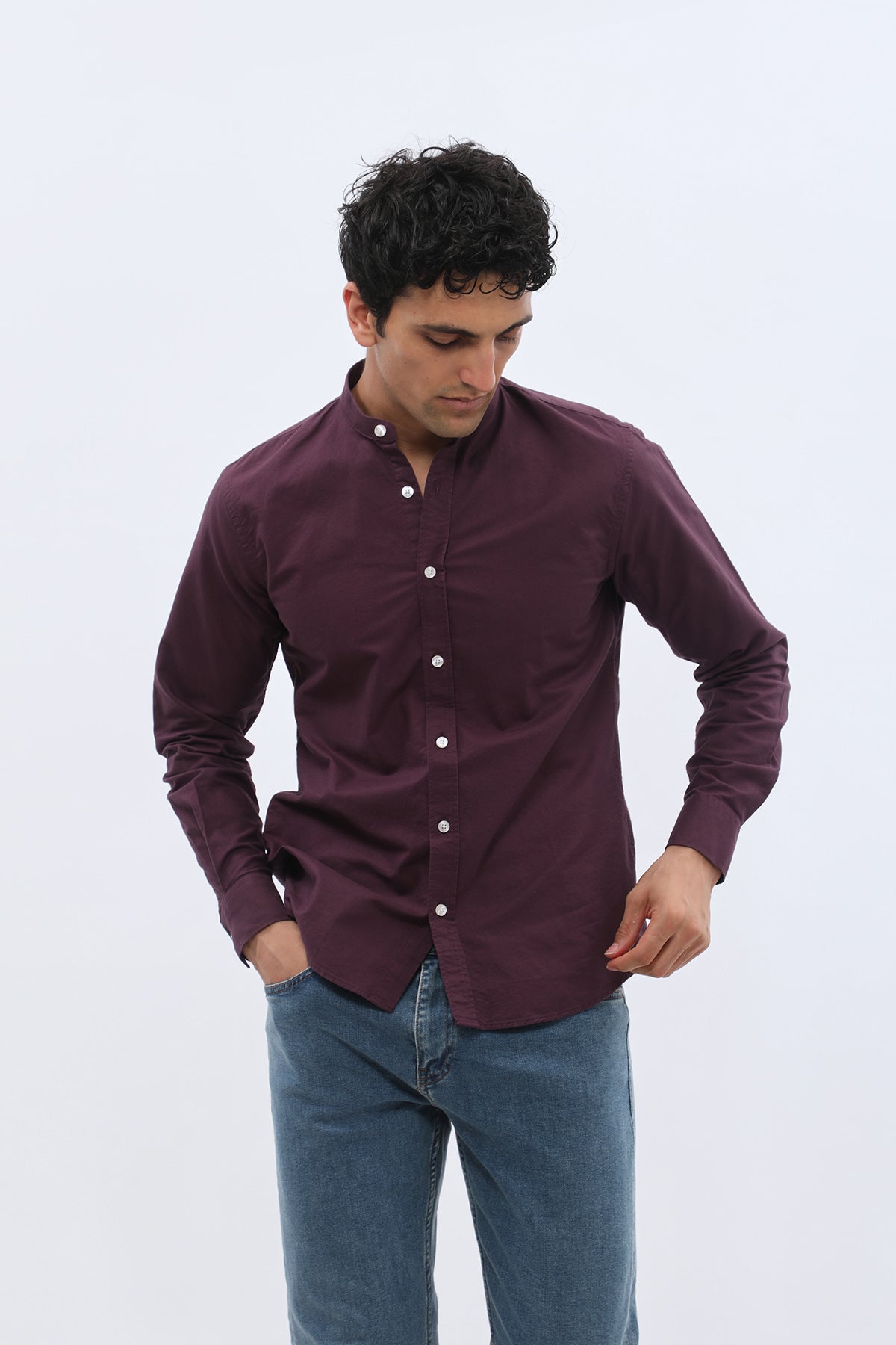 قميص أكسفورد بقبة ماندارين من SHIRTSPRO - لون أرجواني