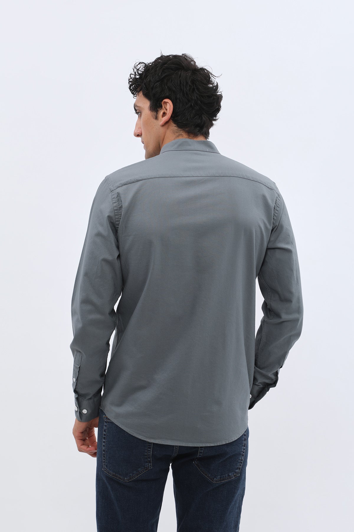 قميص أكسفورد بقبة ماندارين من SHIRTSPRO - لون دخاني