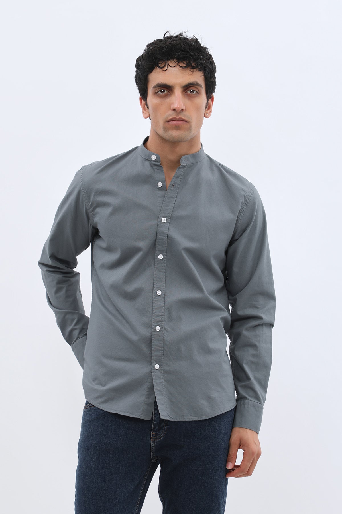 قميص أكسفورد بقبة ماندارين من SHIRTSPRO - لون دخاني