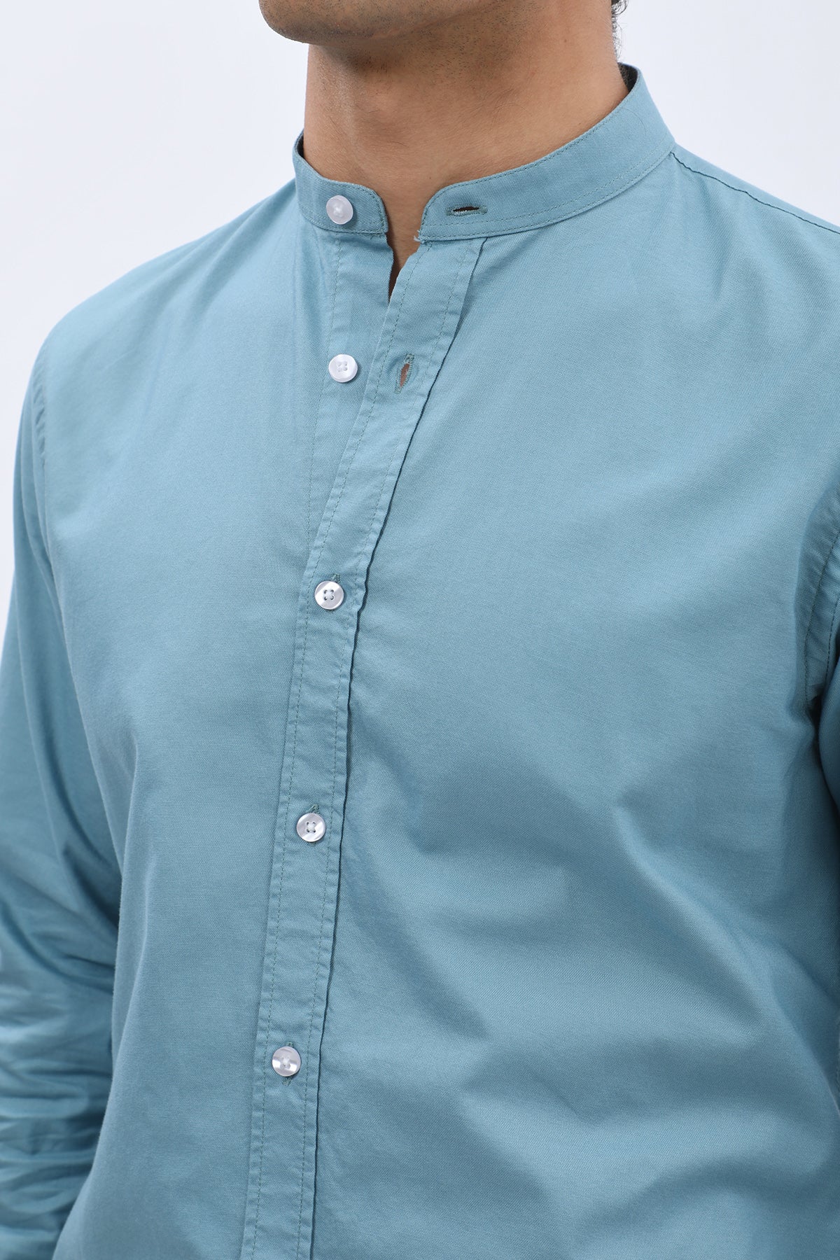 قميص أكسفورد بقبة ماندارين من SHIRTSPRO - لون أزرق بحري