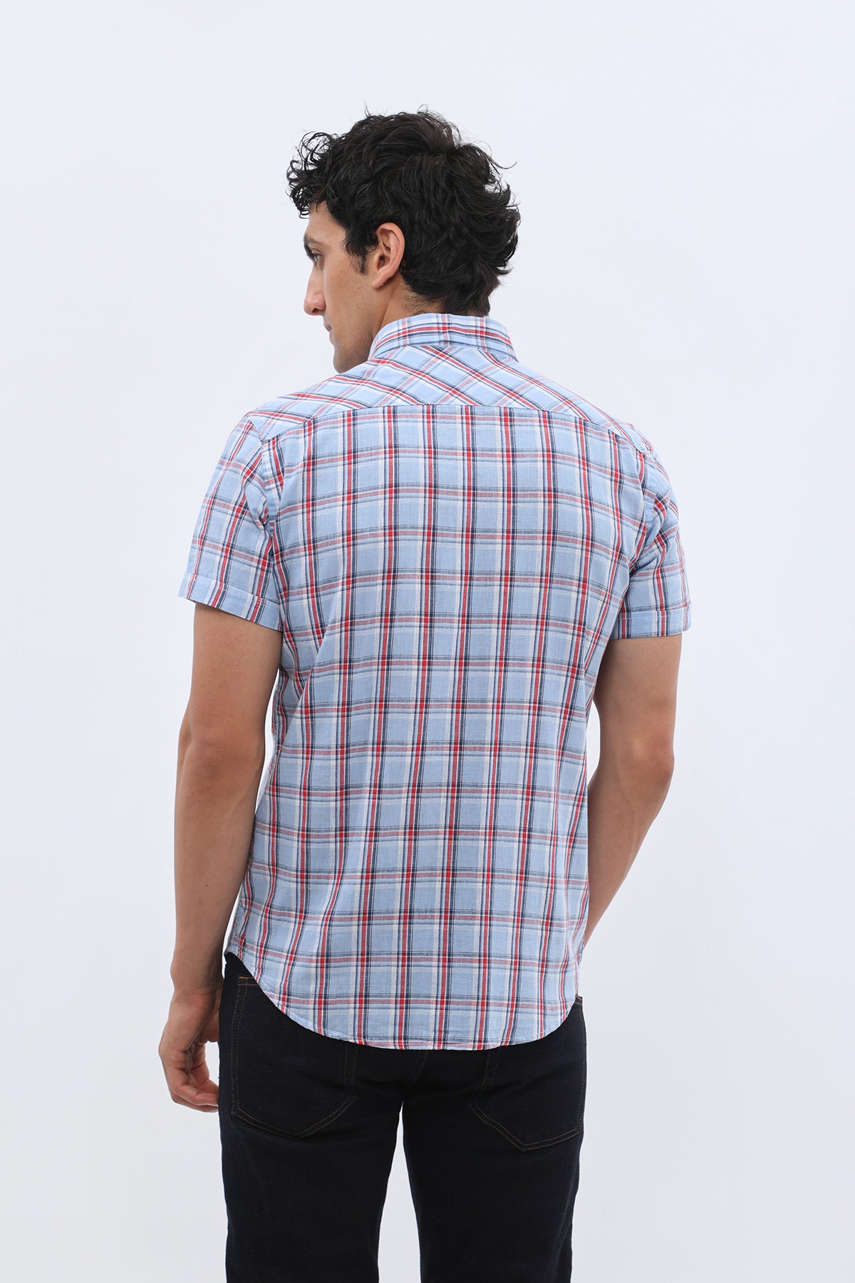 قميص كاروهات بأكمام قصيرة وقبة بأزرار من SHIRTSPRO - لون أحمر