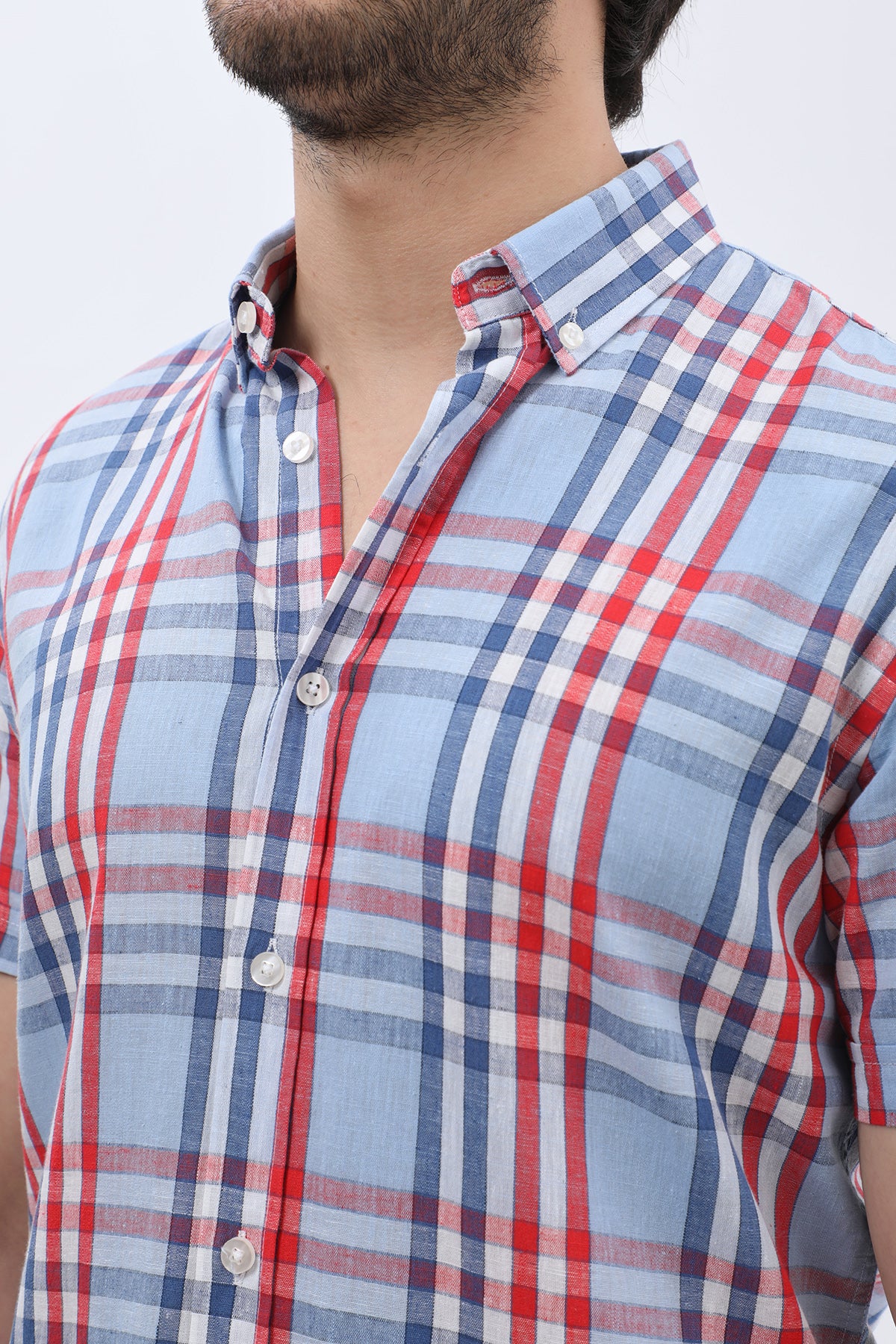 قميص كاروهات بأكمام قصيرة وقبة بأزرار من SHIRTSPRO - لون أحمر