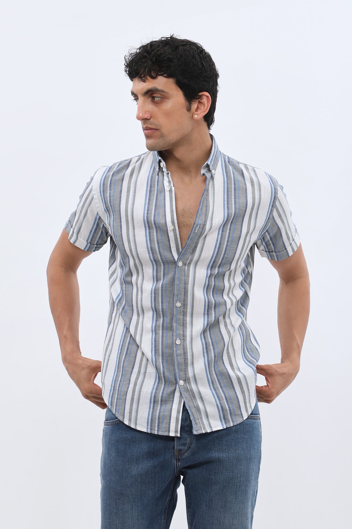 قميص مخطط بأكمام قصيرة وقبة بأزرار من SHIRTSPRO - لون كحلي