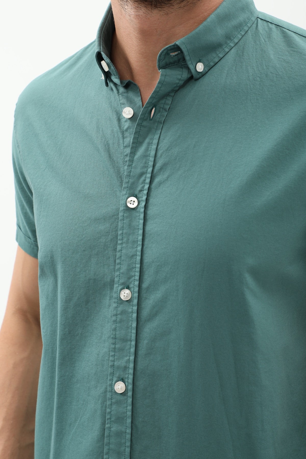 قميص أكسفورد بأكمام قصيرة وقبة بأزرار من SHIRTSPRO - لون أخضر عتيق