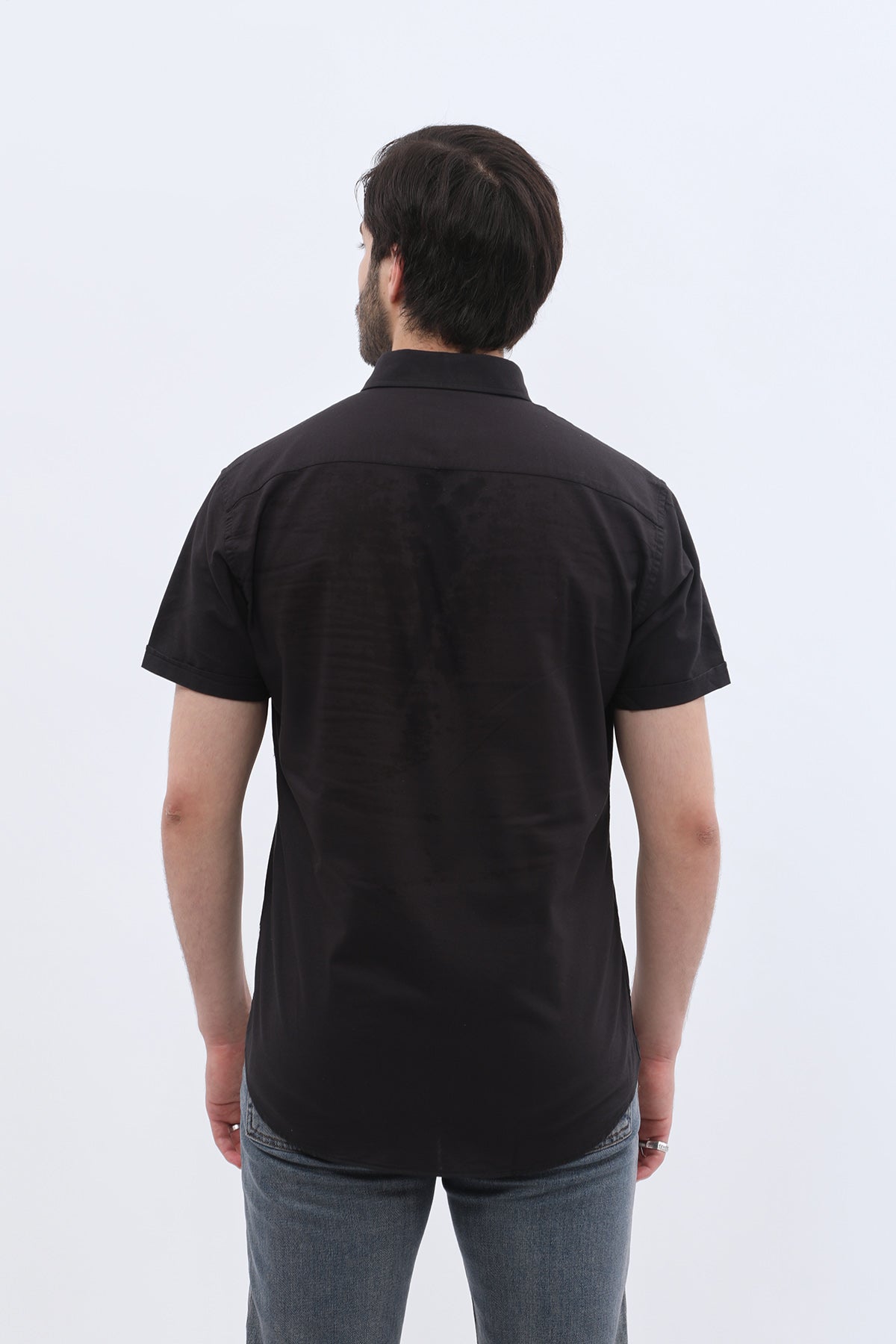 قميص أكسفورد بأكمام قصيرة وقبة بأزرار من SHIRTSPRO - لون أسود