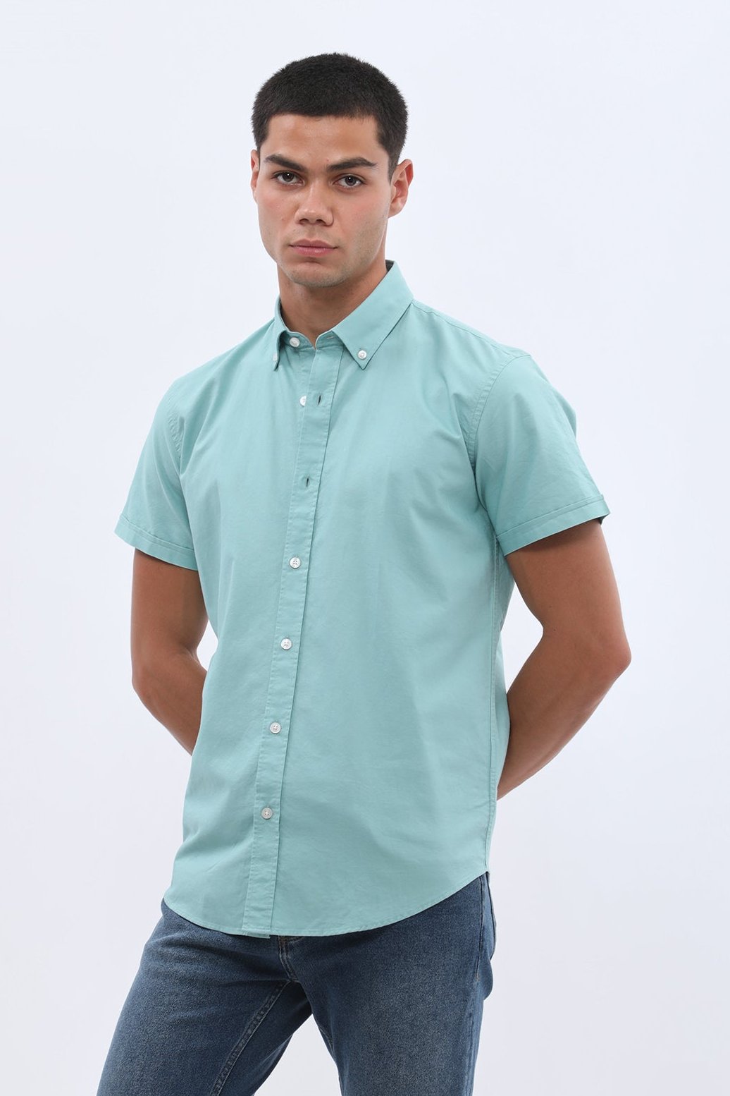 قميص أكسفورد مخطط بأكمام قصيرة وقبة بأزرار من SHIRTSPRO - لون أزرق باهت