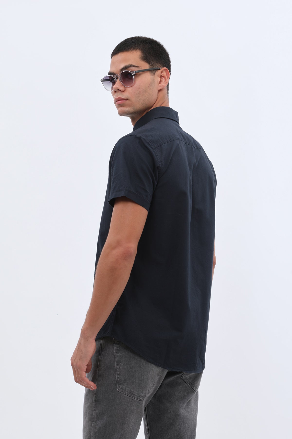 قميص أكسفورد بأكمام قصيرة وقبة بأزرار من SHIRTSPRO - لون كحلي